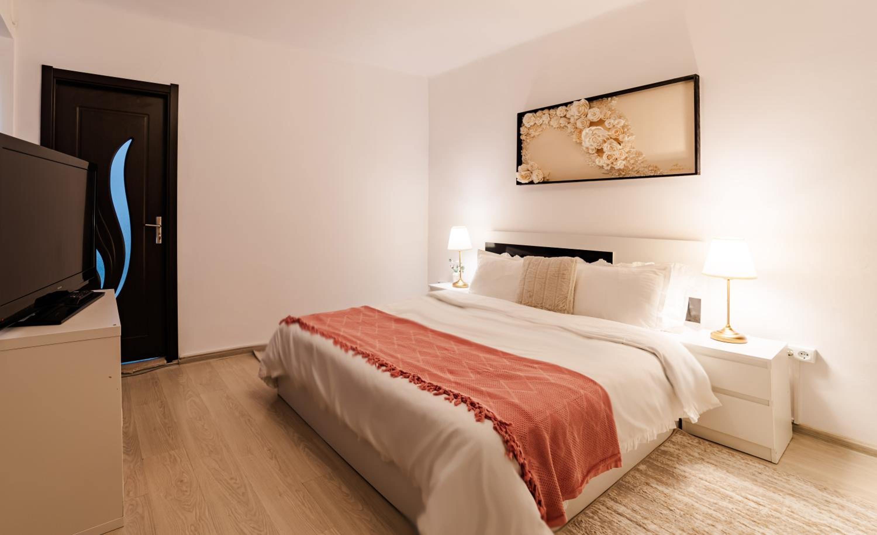 Two-Bedroom Apartment with Interconnected Rooms