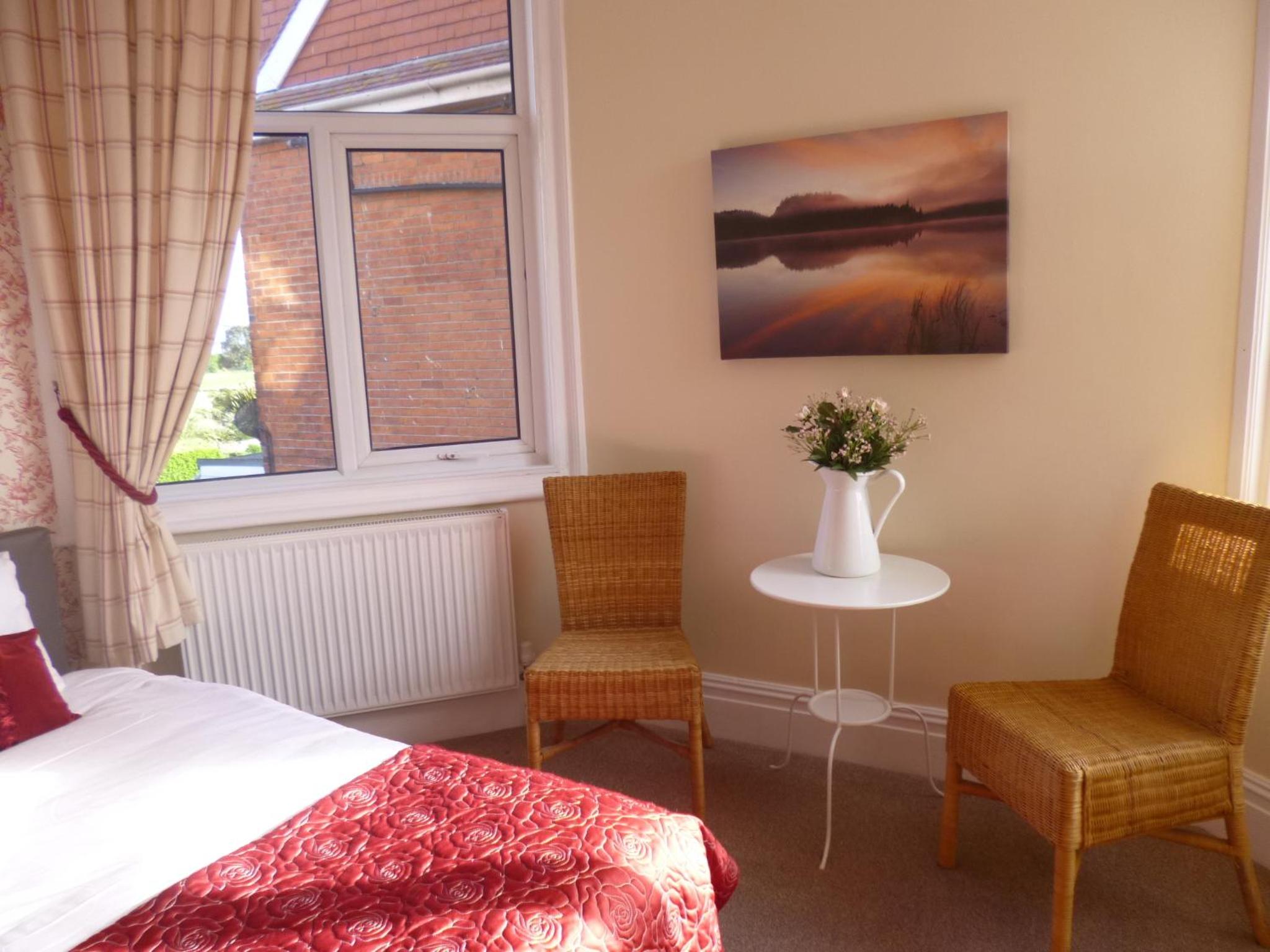 Deluxe Twin Room with Sea View photo 3