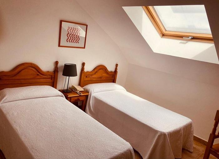 Small Double Room - Photo 4
