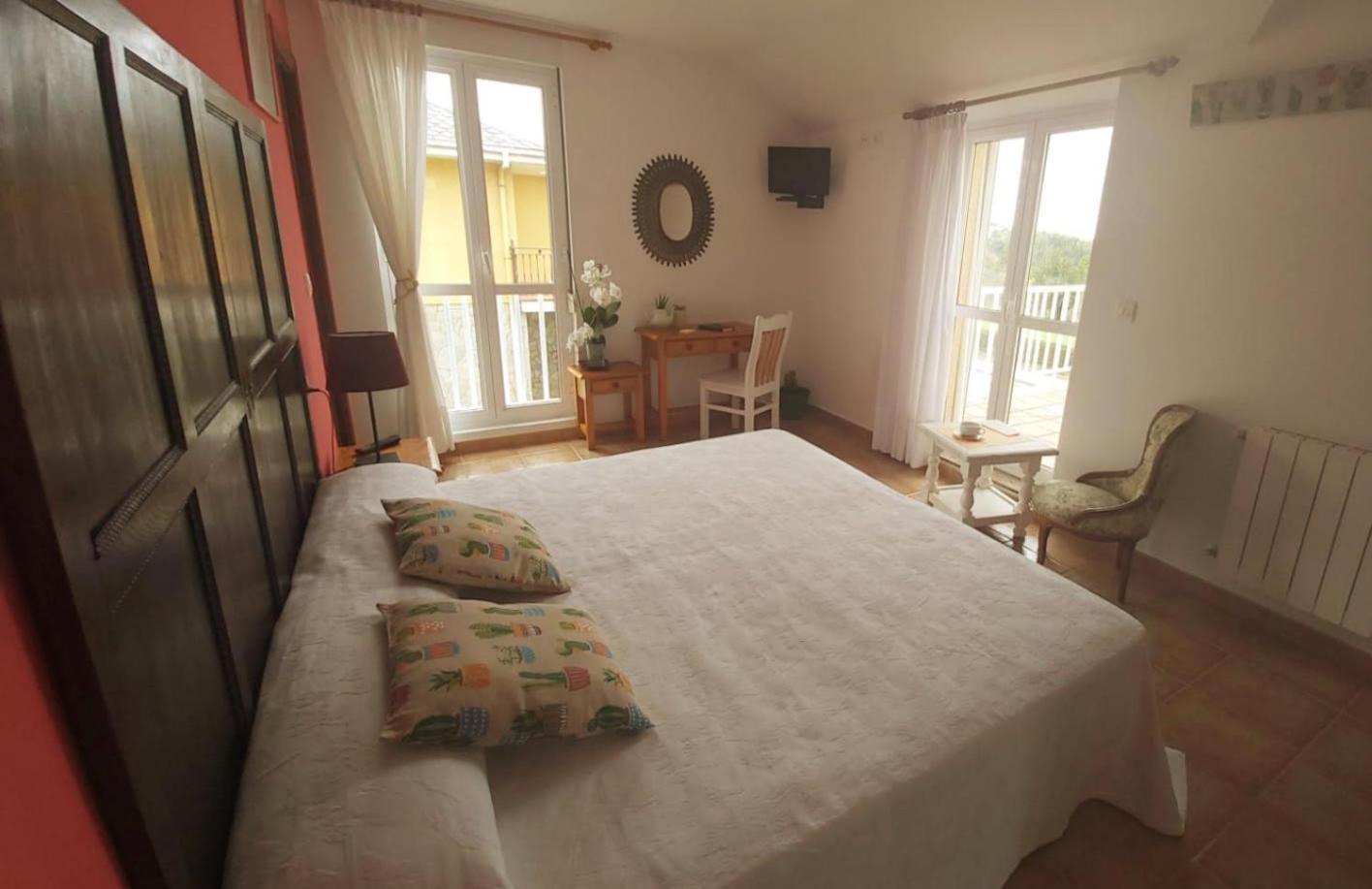 Suite - Photo 3