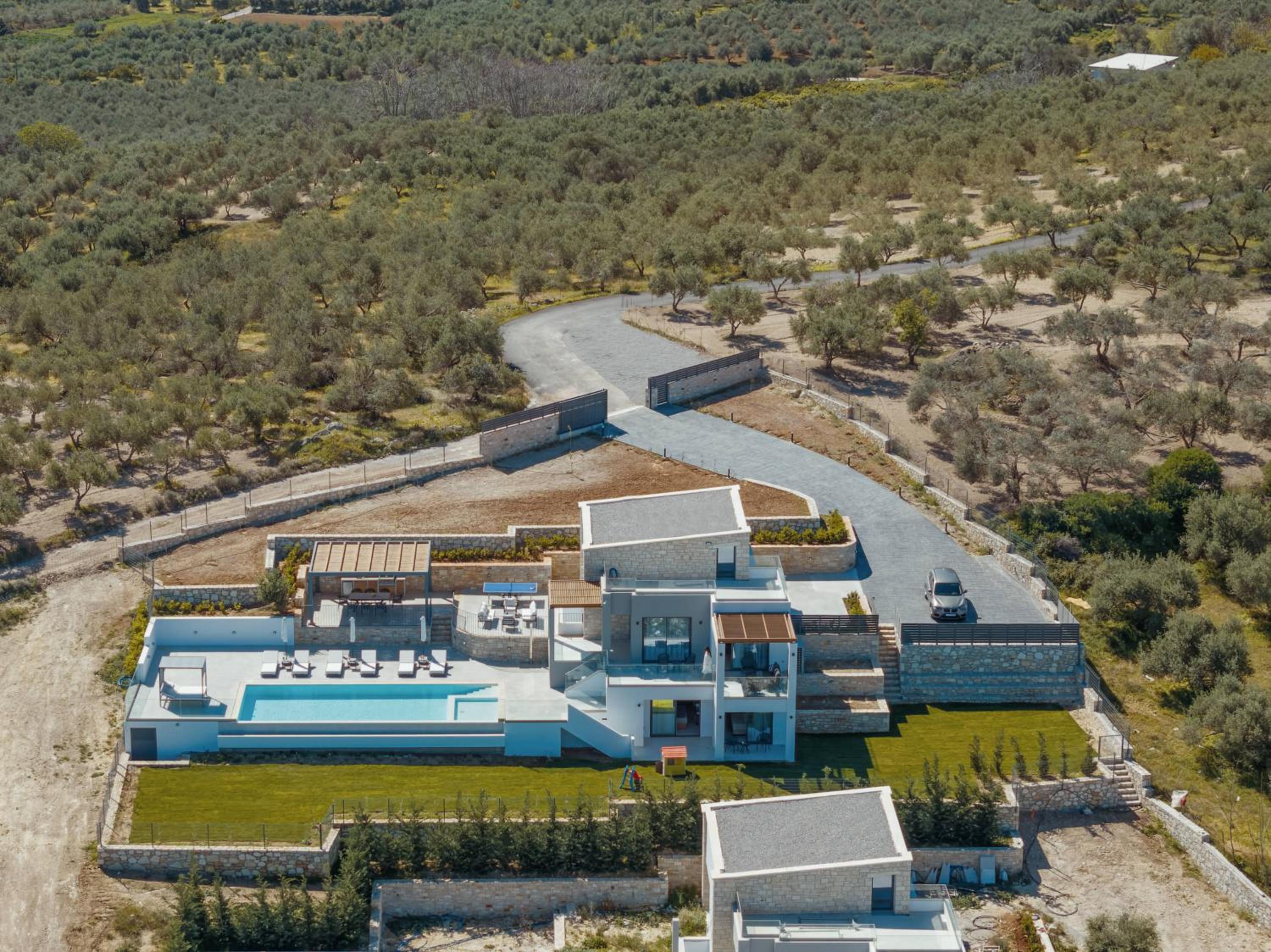 Villa with Private Pool photo 3