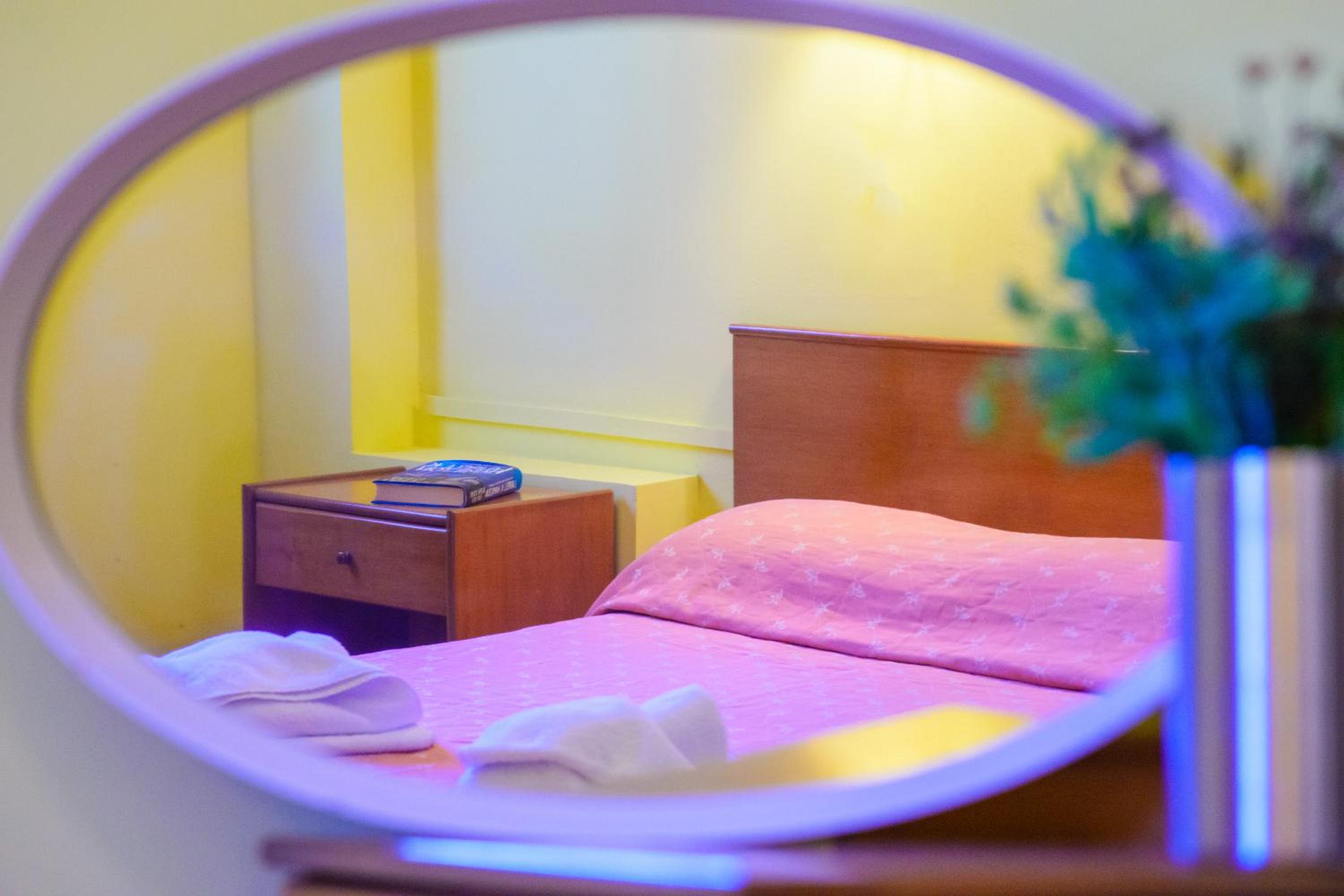Double or Twin Room - Photo 5