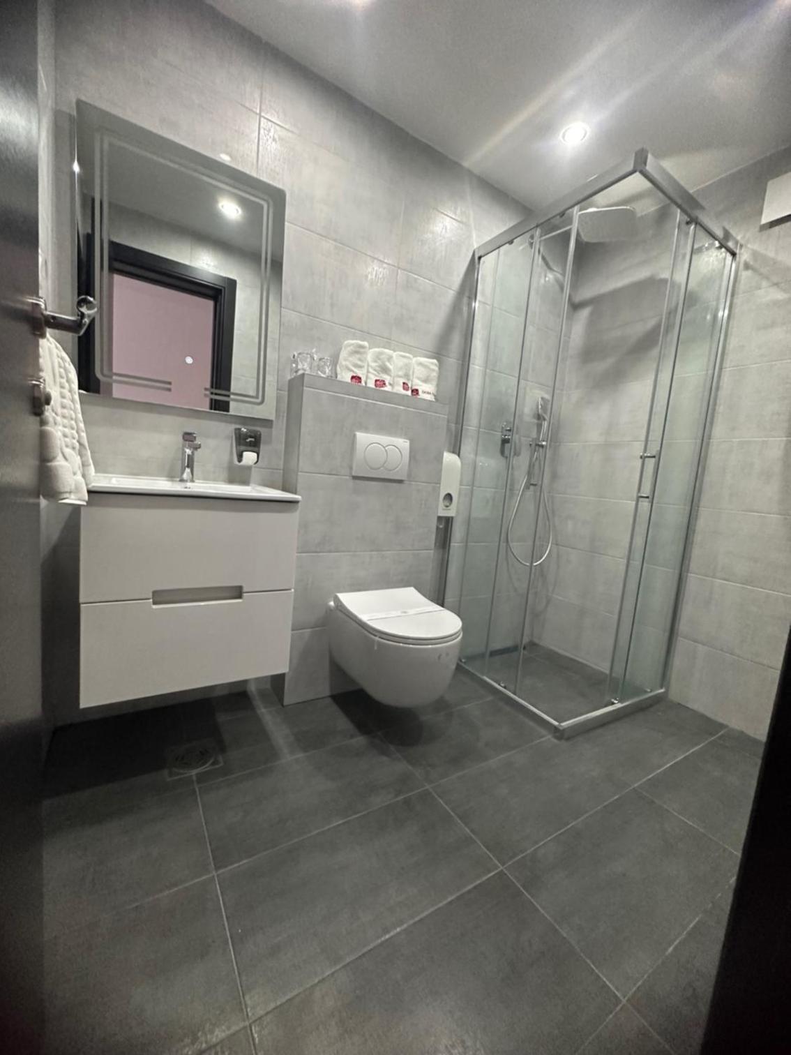 Economy Quadruple Room