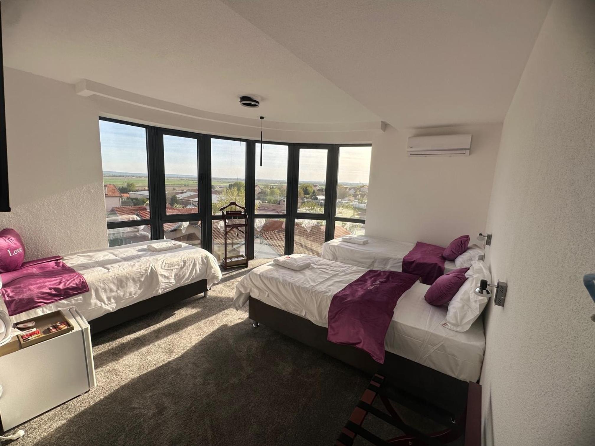 Economy Triple Room