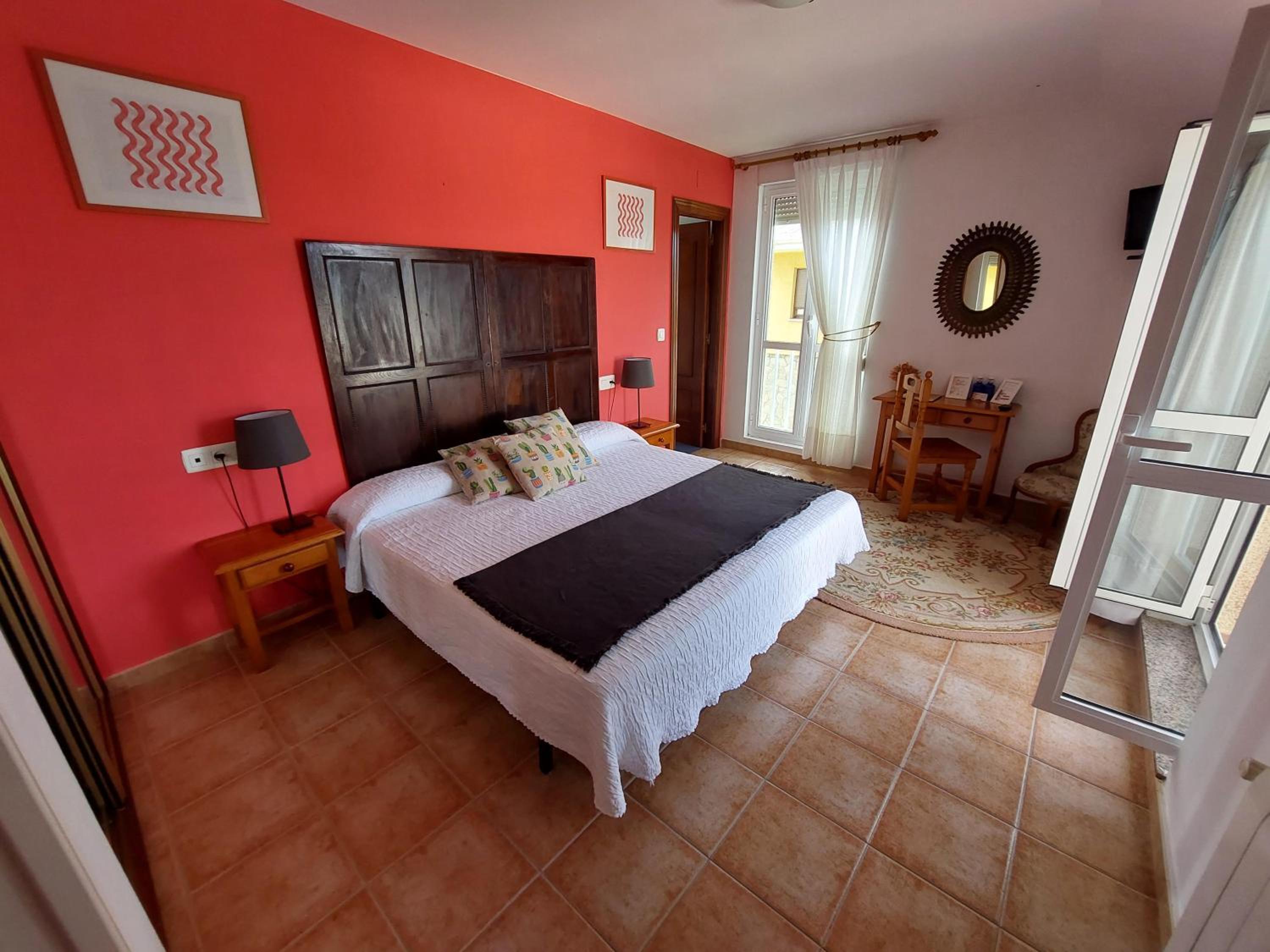 Suite - Photo 8