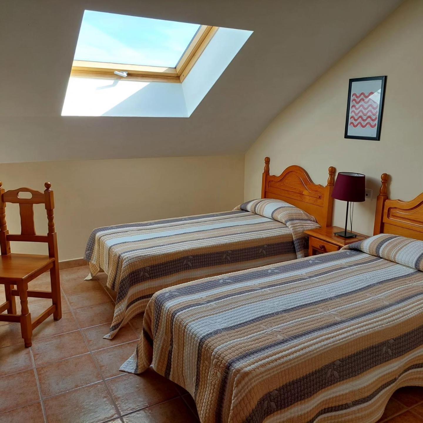 Small Double Room - Photo 2