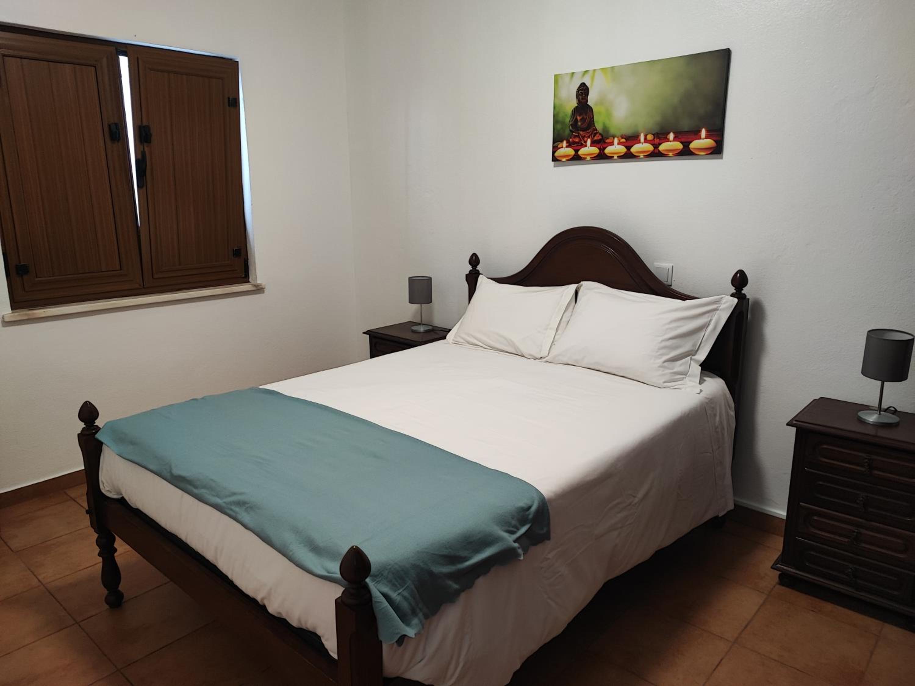 One-Bedroom Apartment - Photo 11