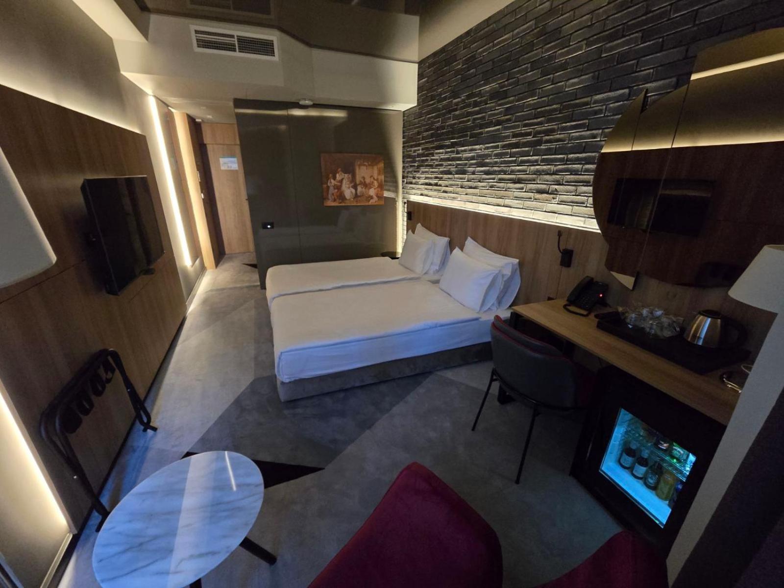 Twin Room with City View photo 3