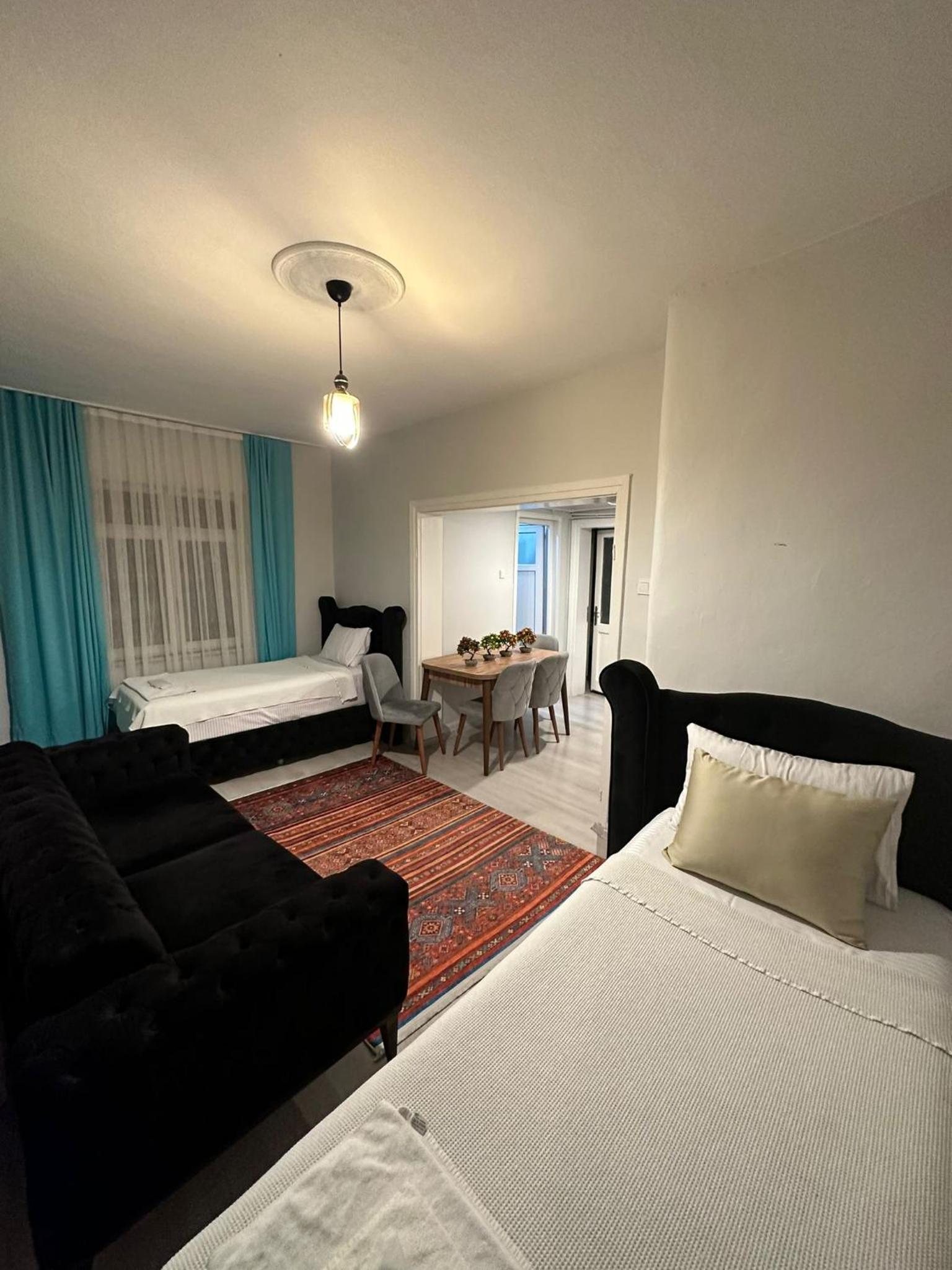 Family Room photo 3