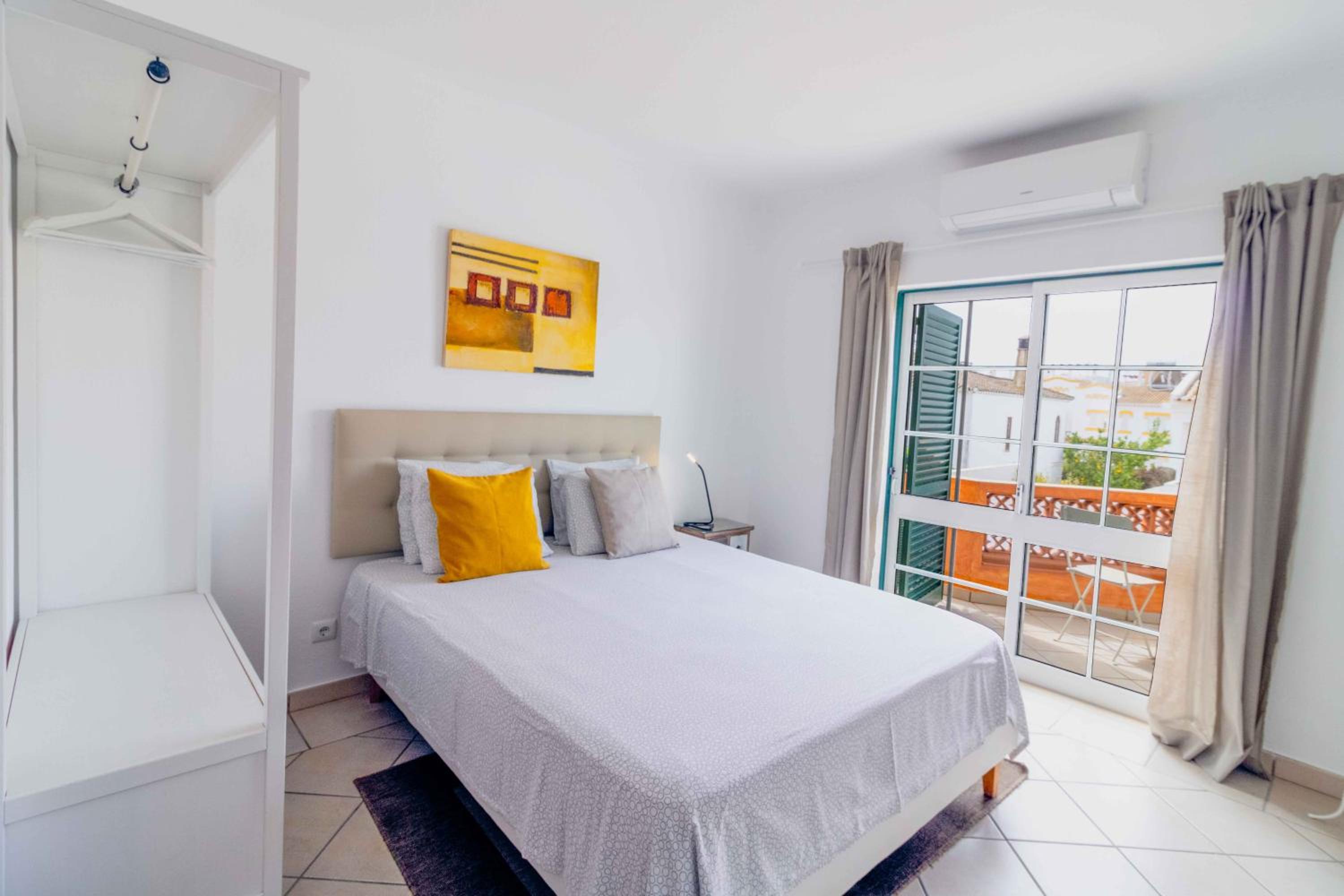Double Room with Pool View