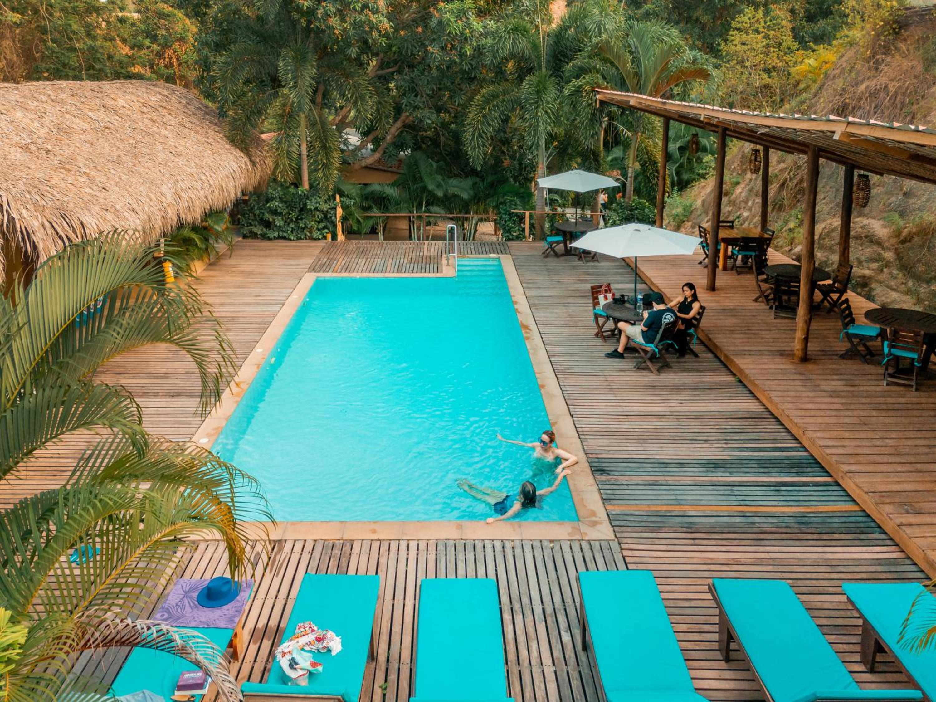 Deluxe Bungalow photo 3