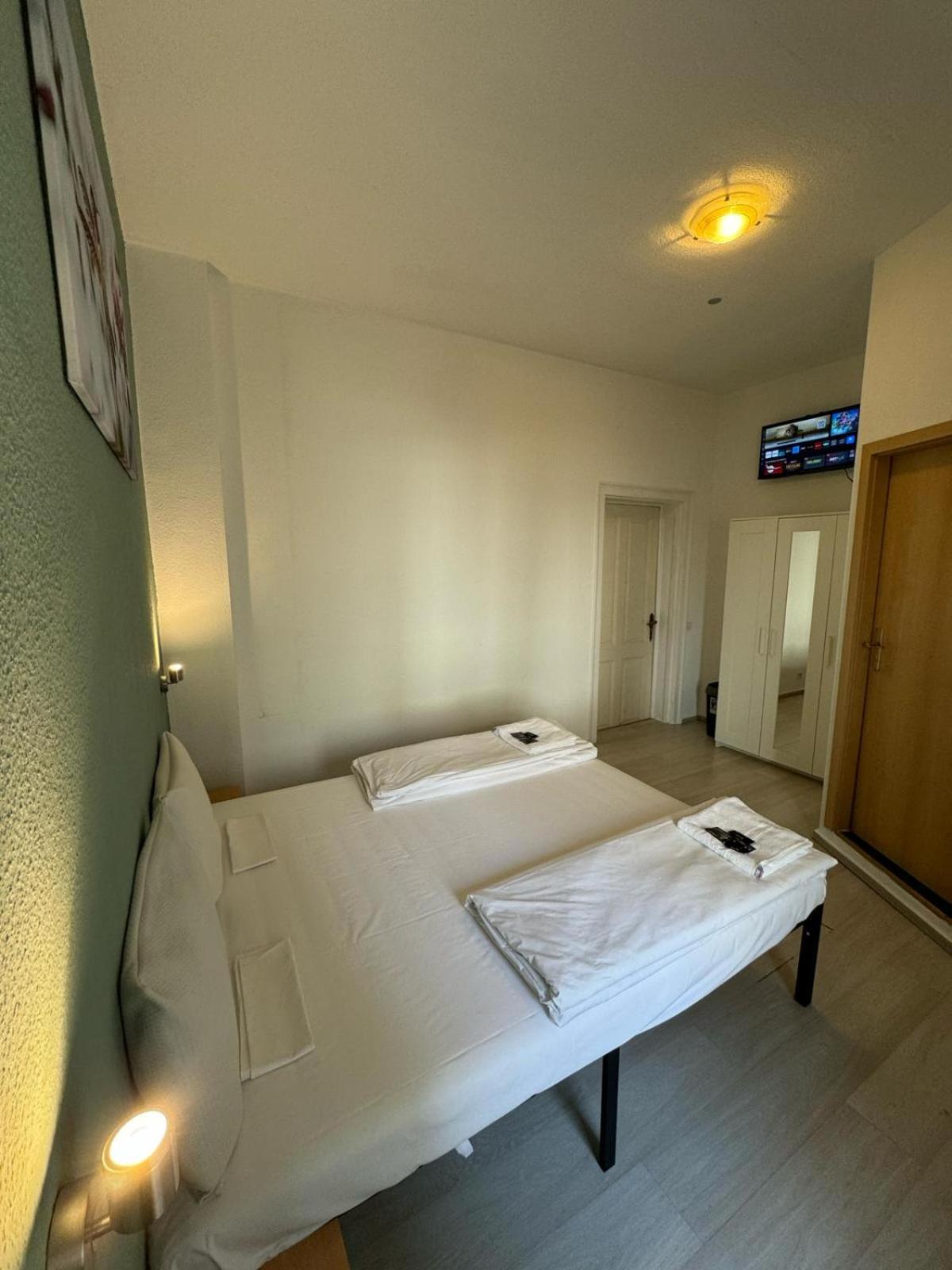 Standard Double Room photo 2
