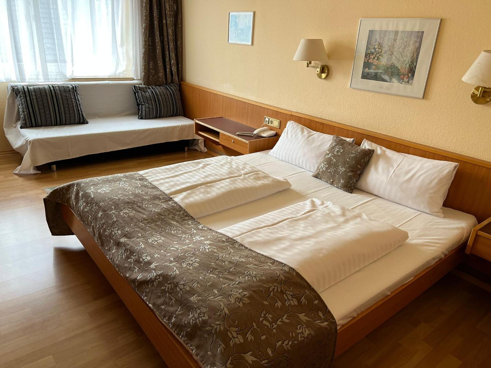 Double Room - Photo 1
