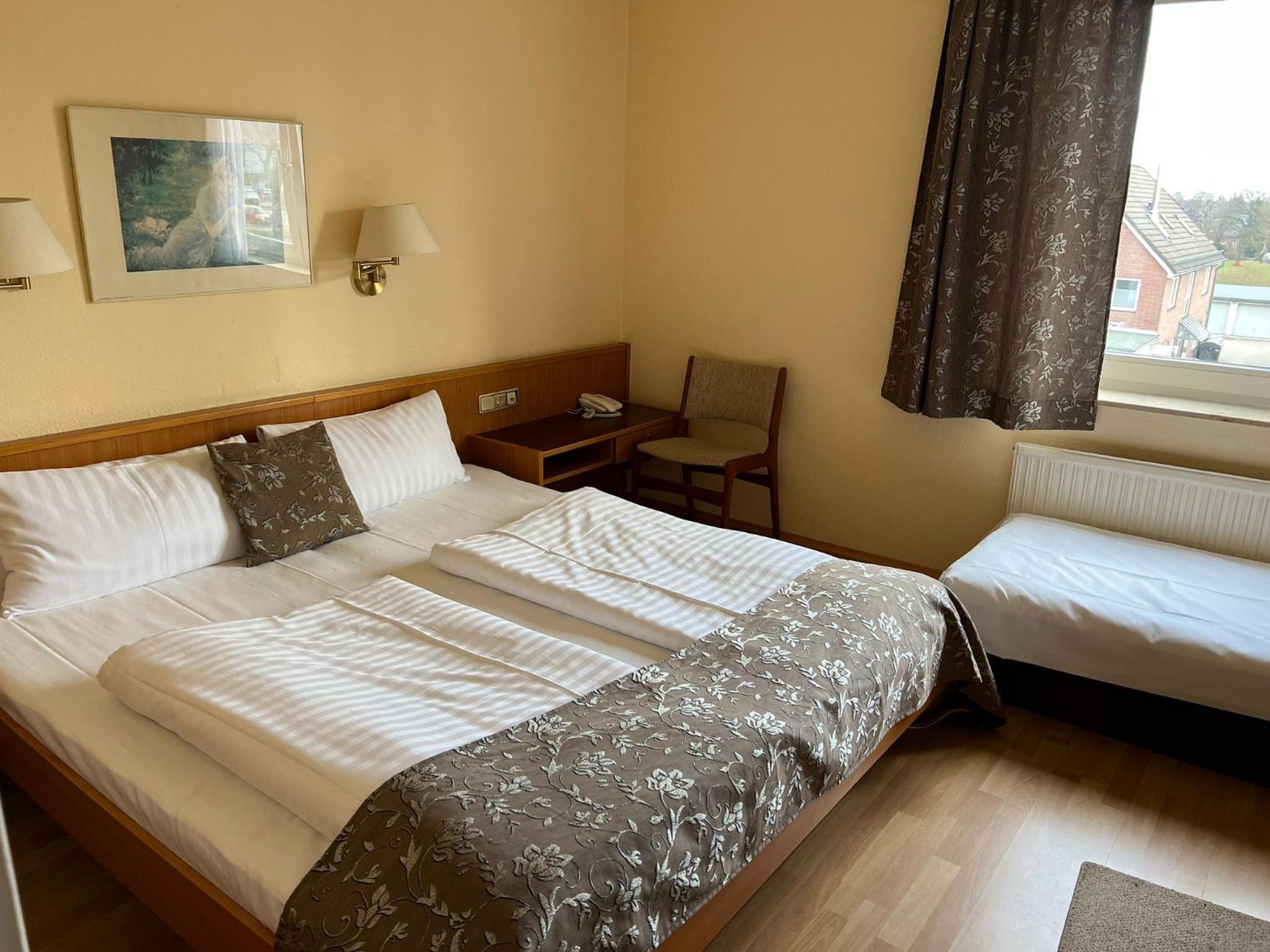 Double Room - Photo 3