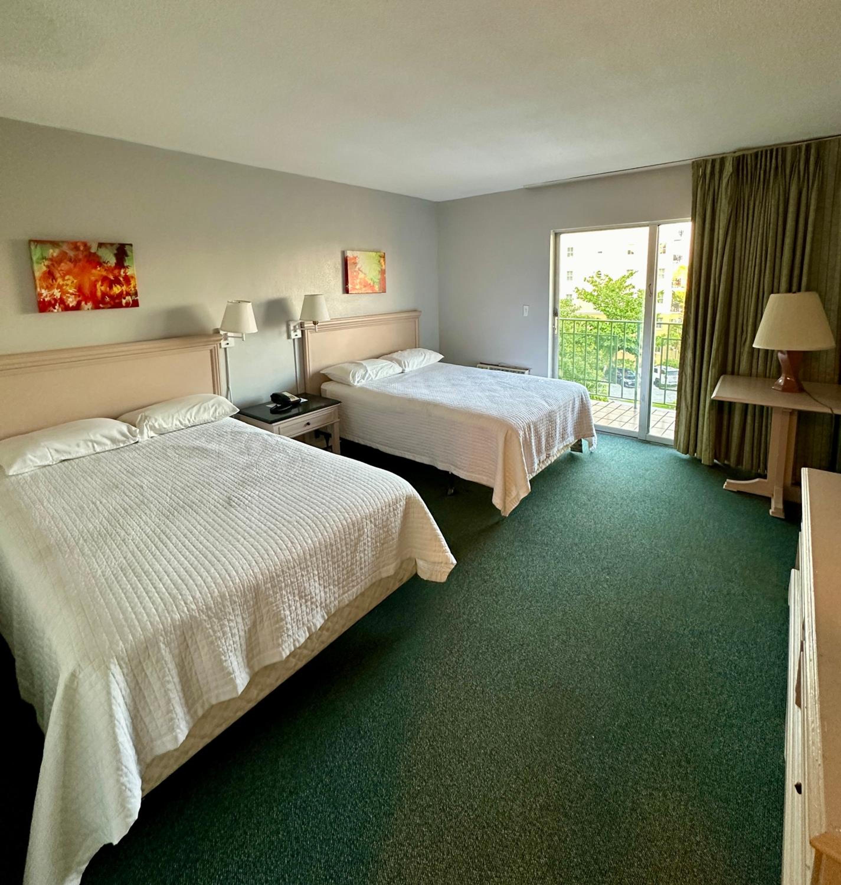 Standard Twin Room photo 3