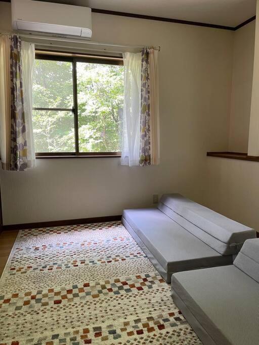 Three-Bedroom House photo 3