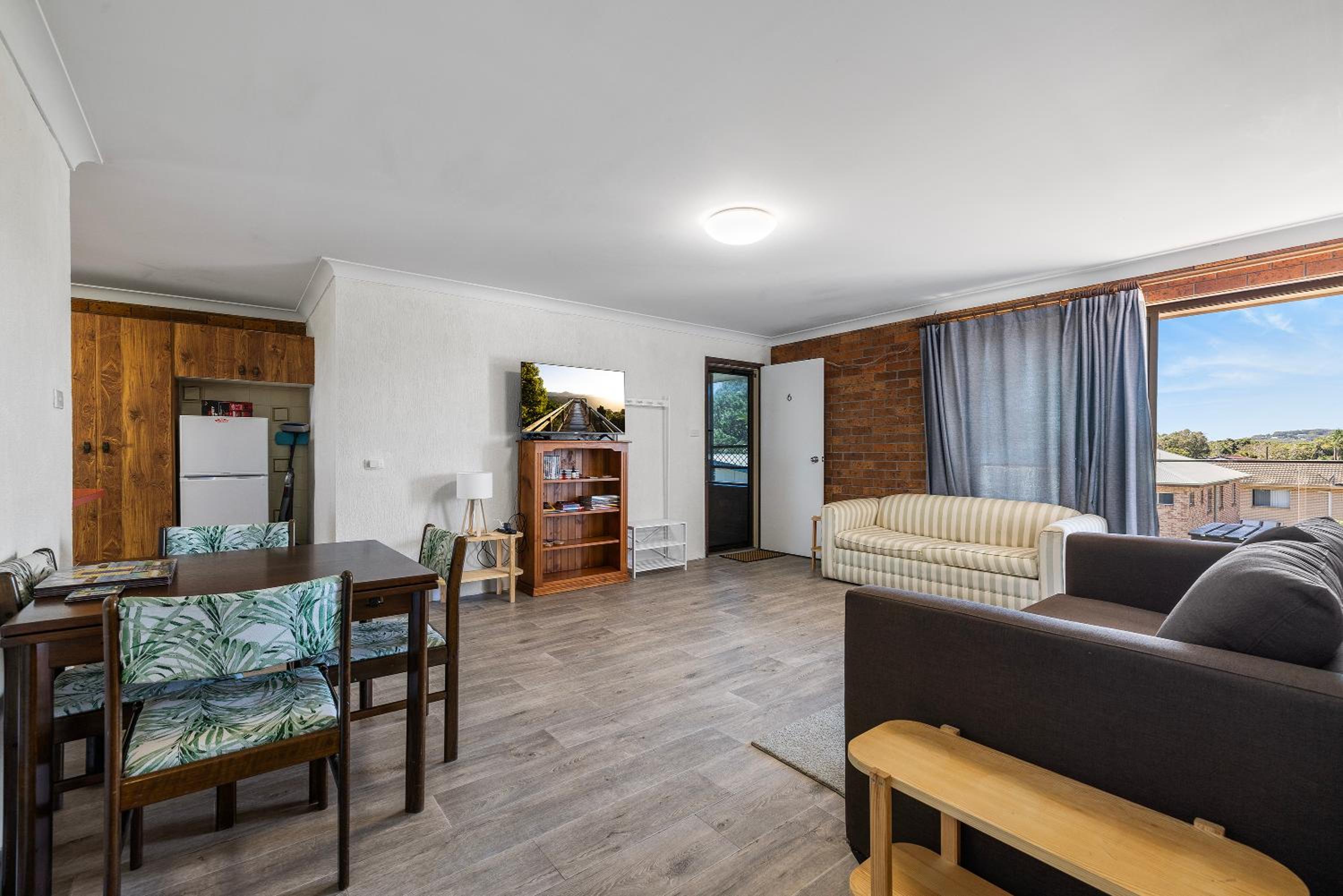 Apartment photo 1