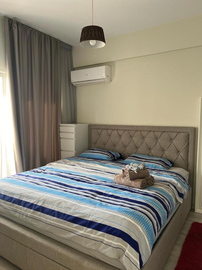 One-Bedroom Apartment - Photo 3