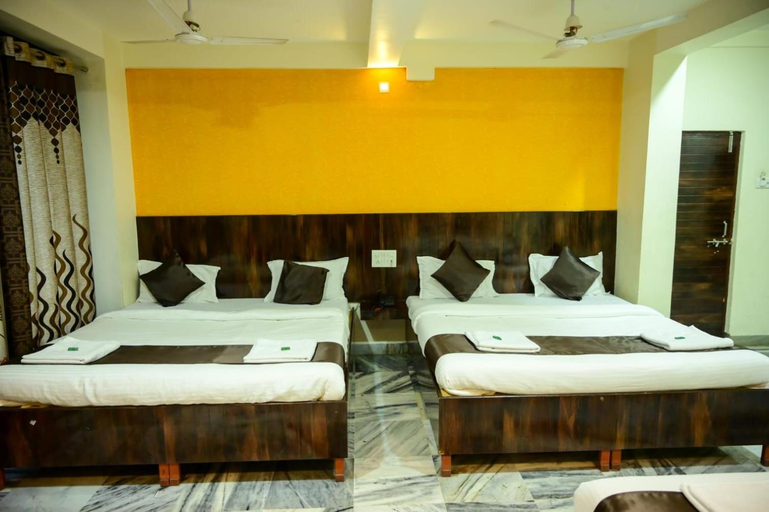 Deluxe Quadruple Room