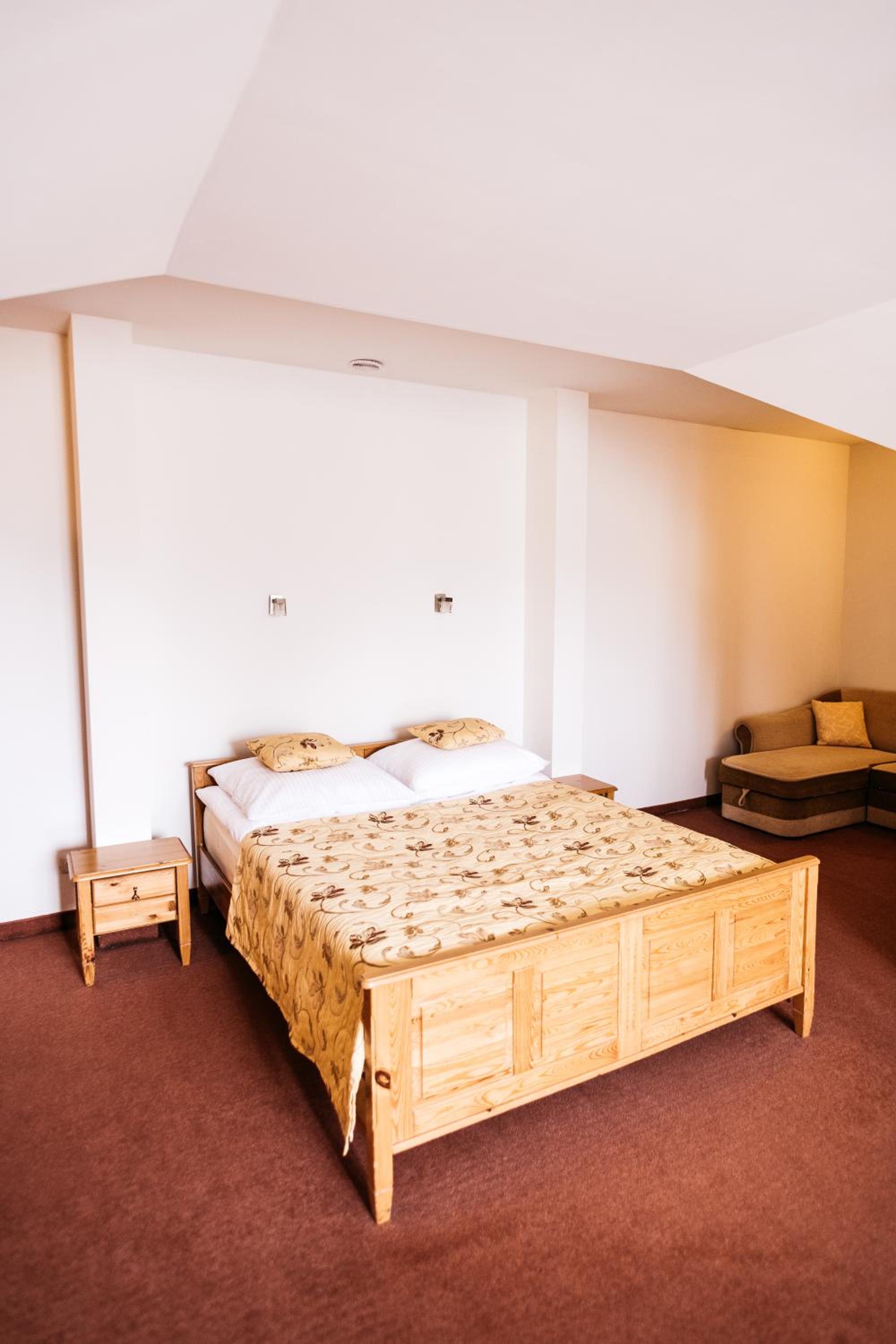 Family Double Room - Photo 9