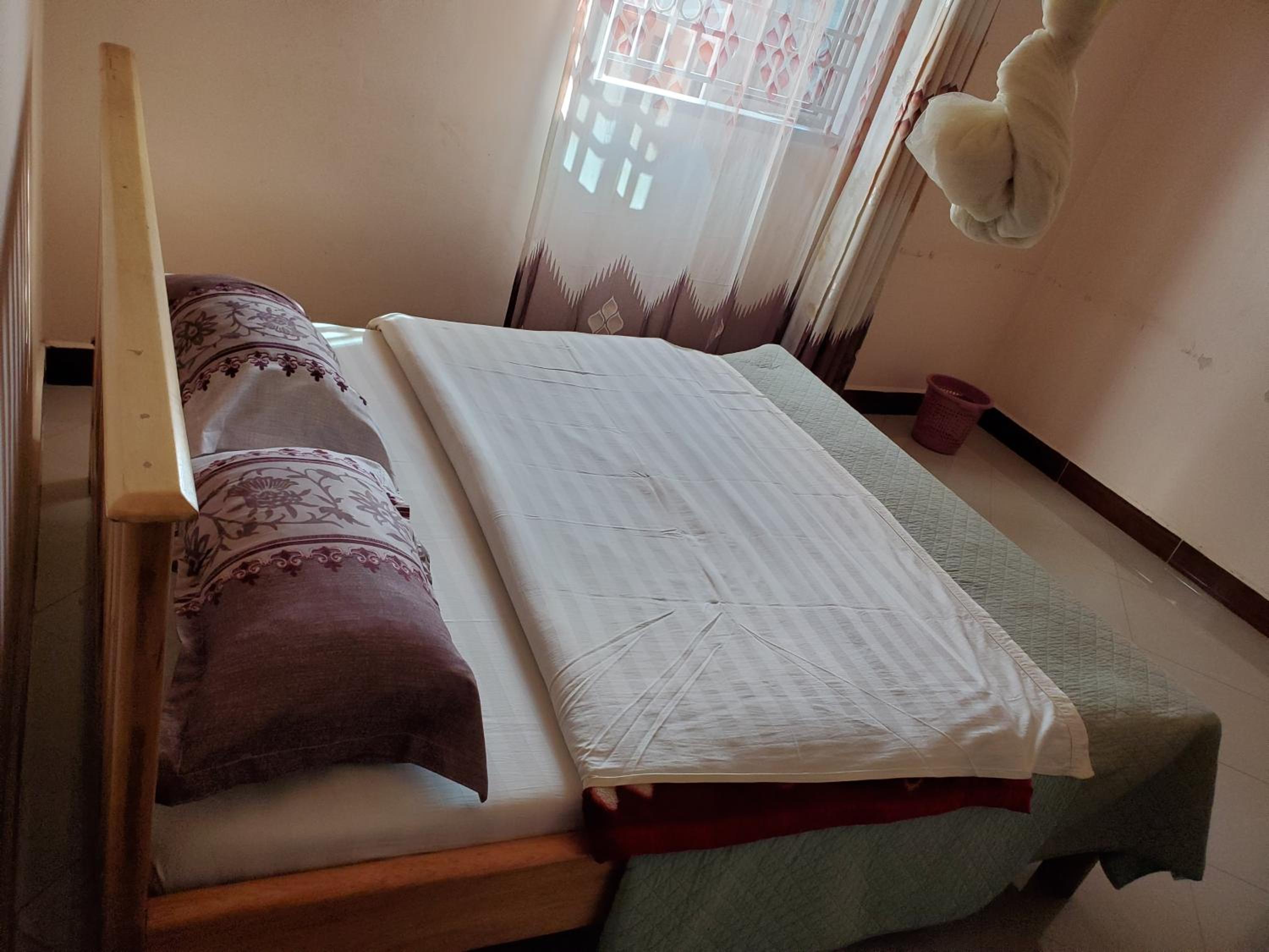 Budget Double Room photo 2