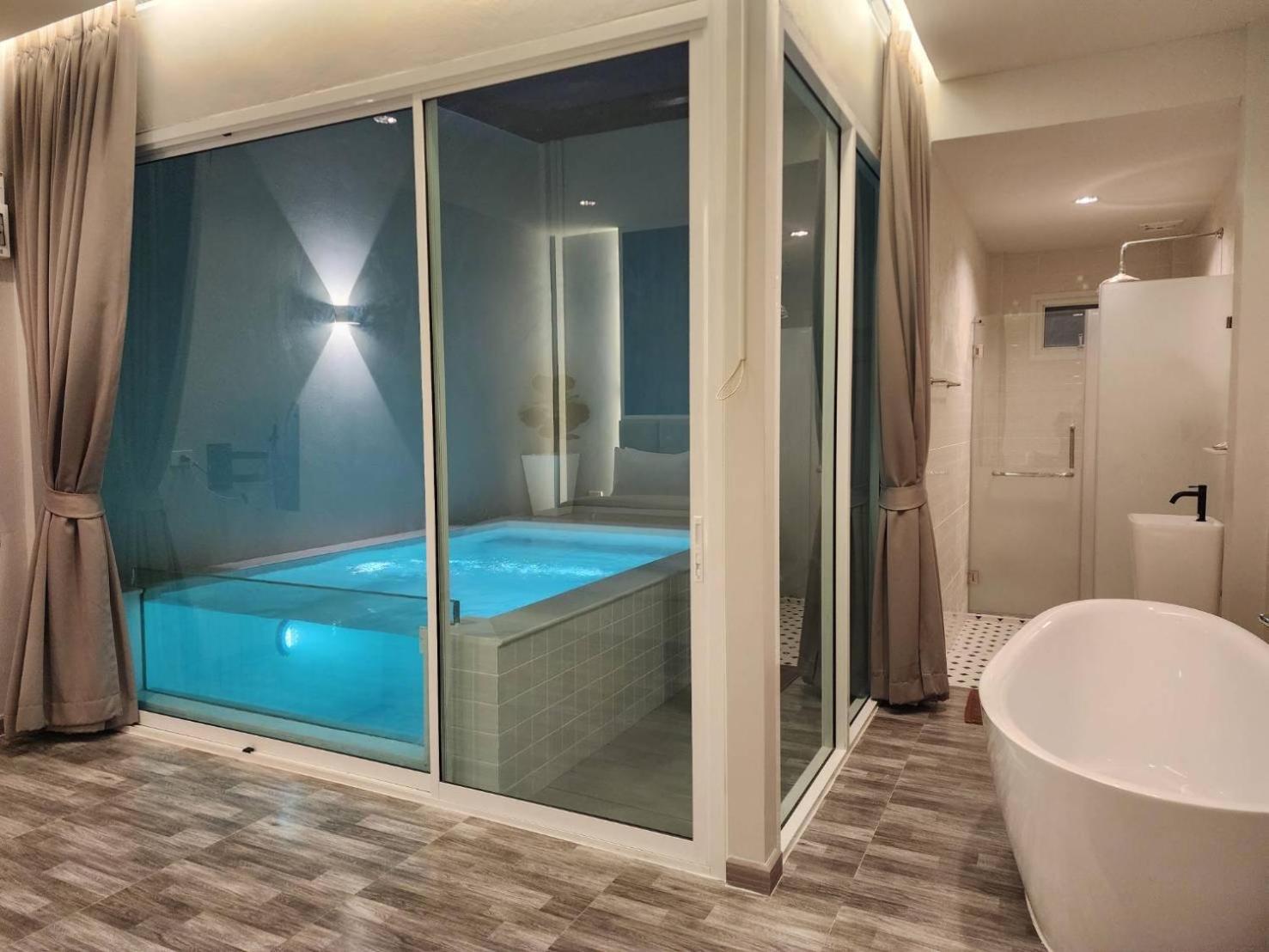 One-Bedroom Villa - Photo 2