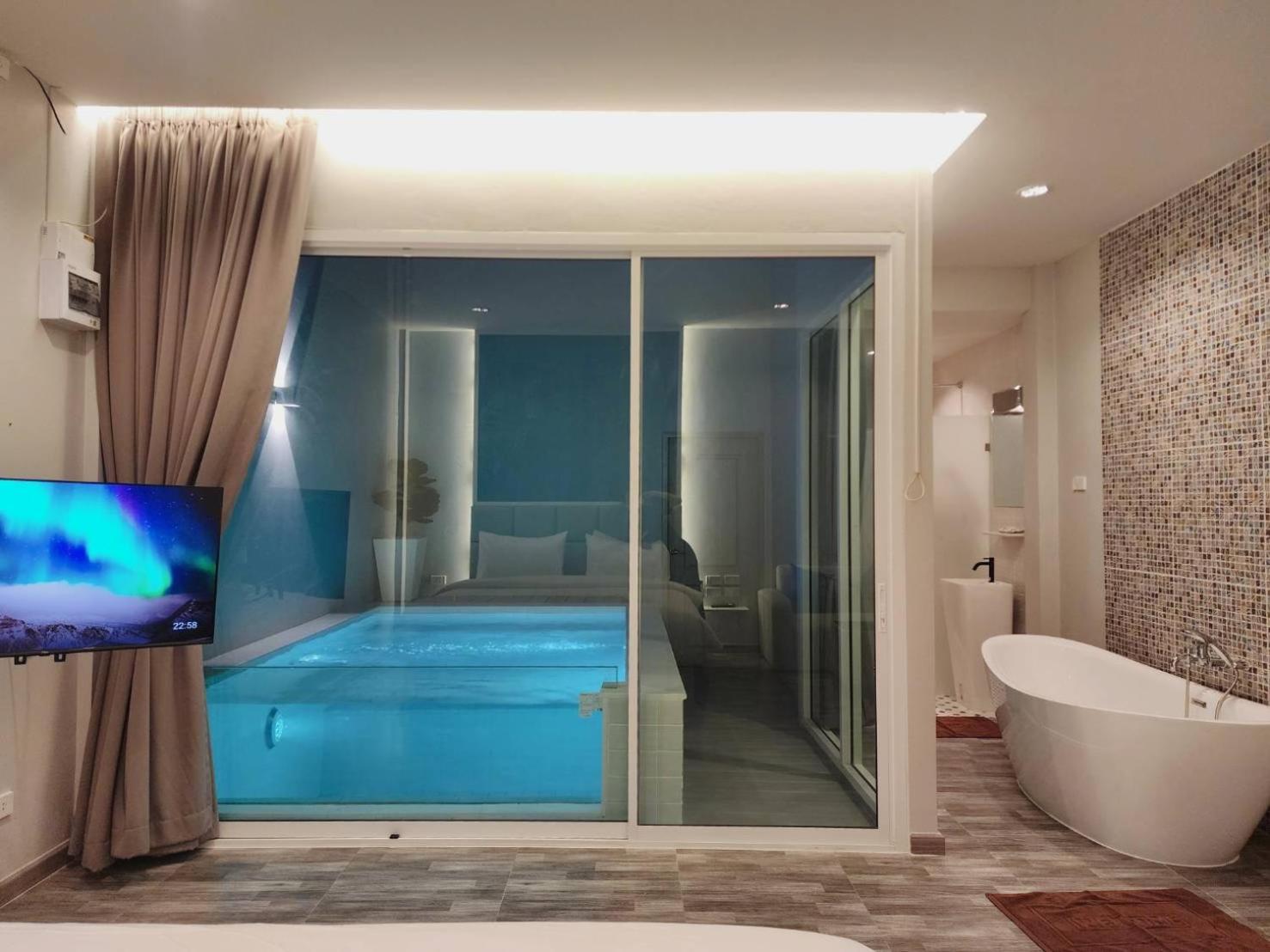One-Bedroom Villa - Photo 25