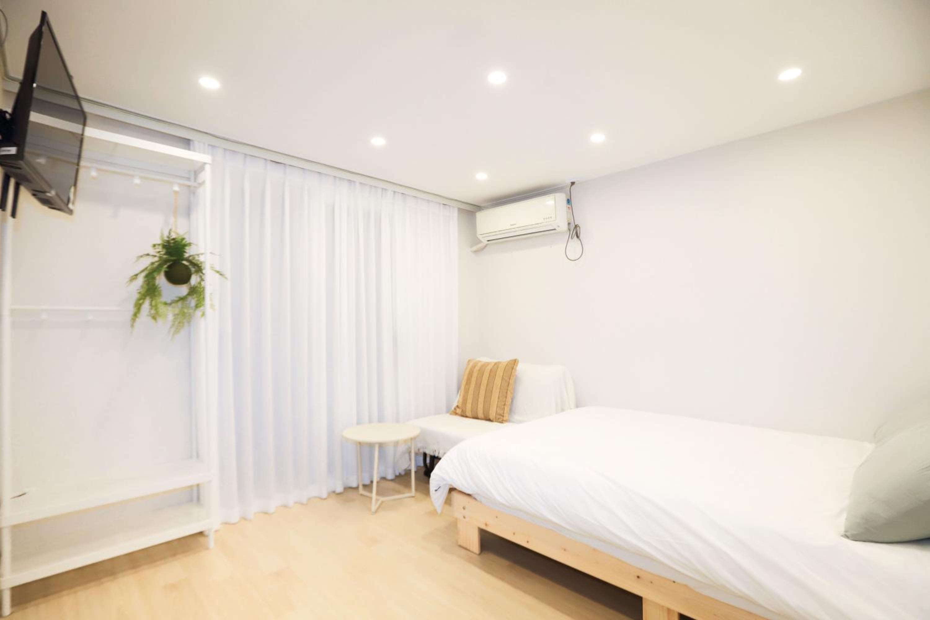 Triple Room - Photo 1