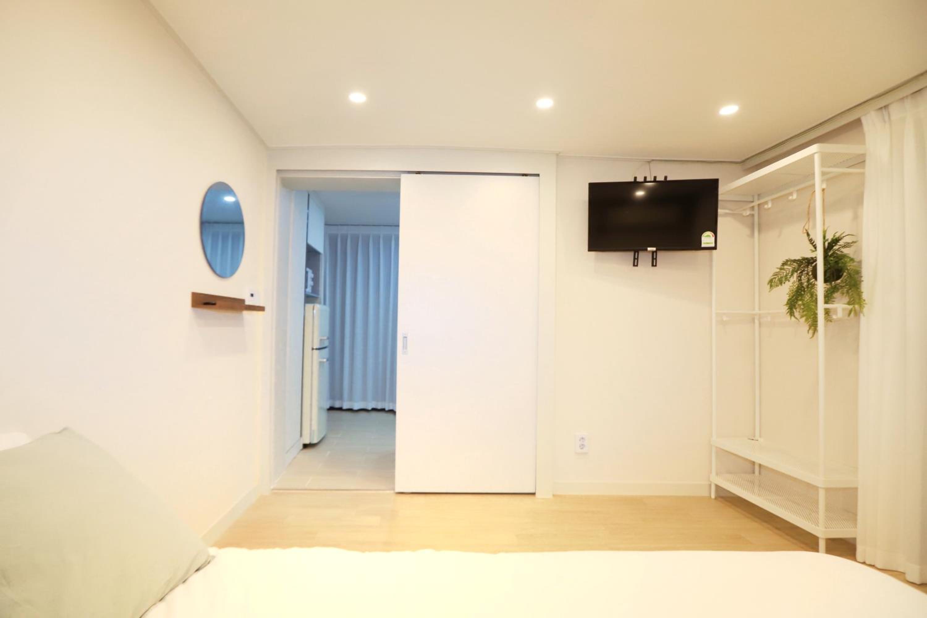 Triple Room - Photo 6