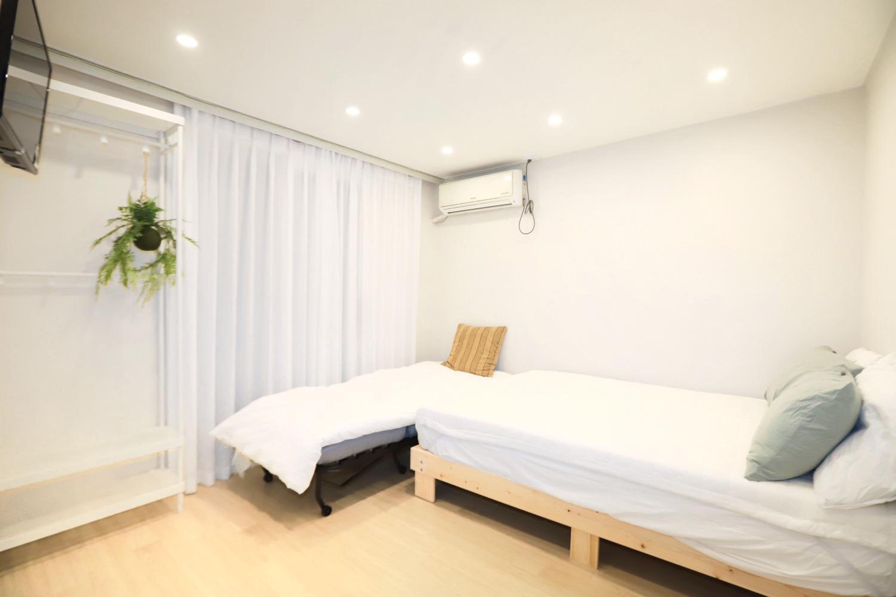 Triple Room - Photo 3