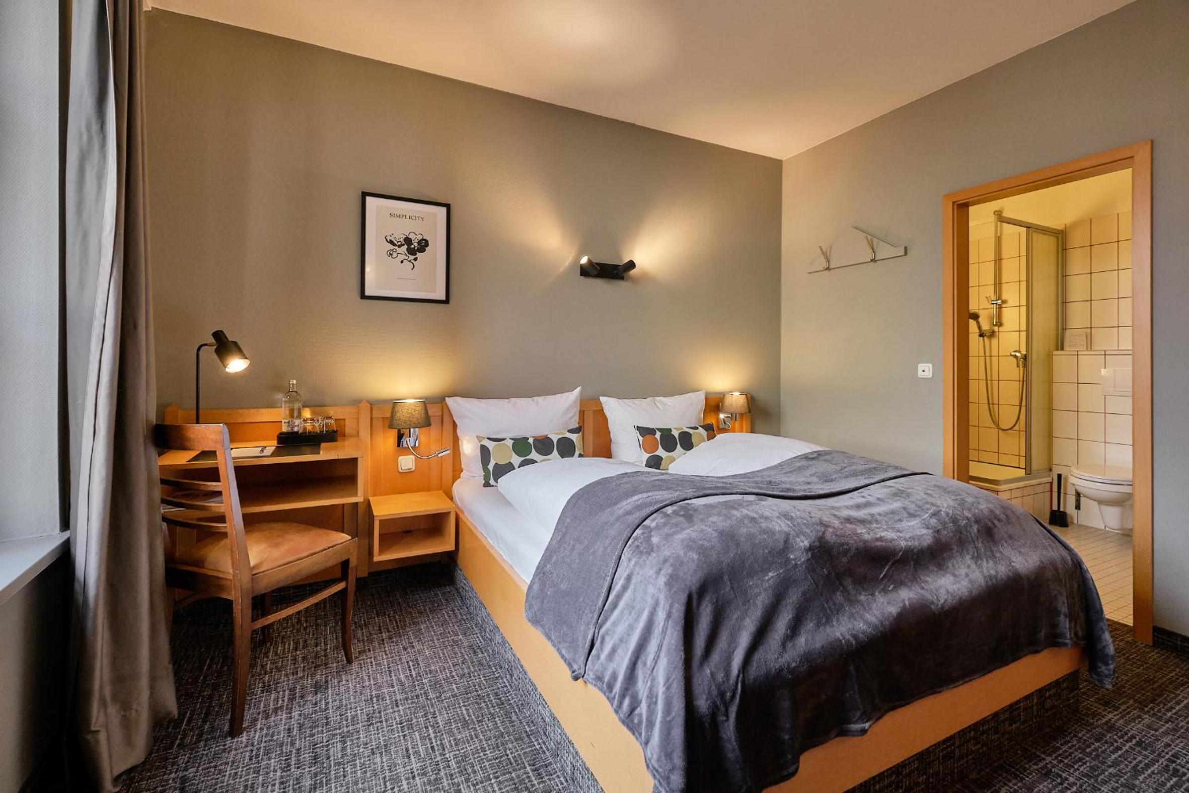 Double Room - Photo 9