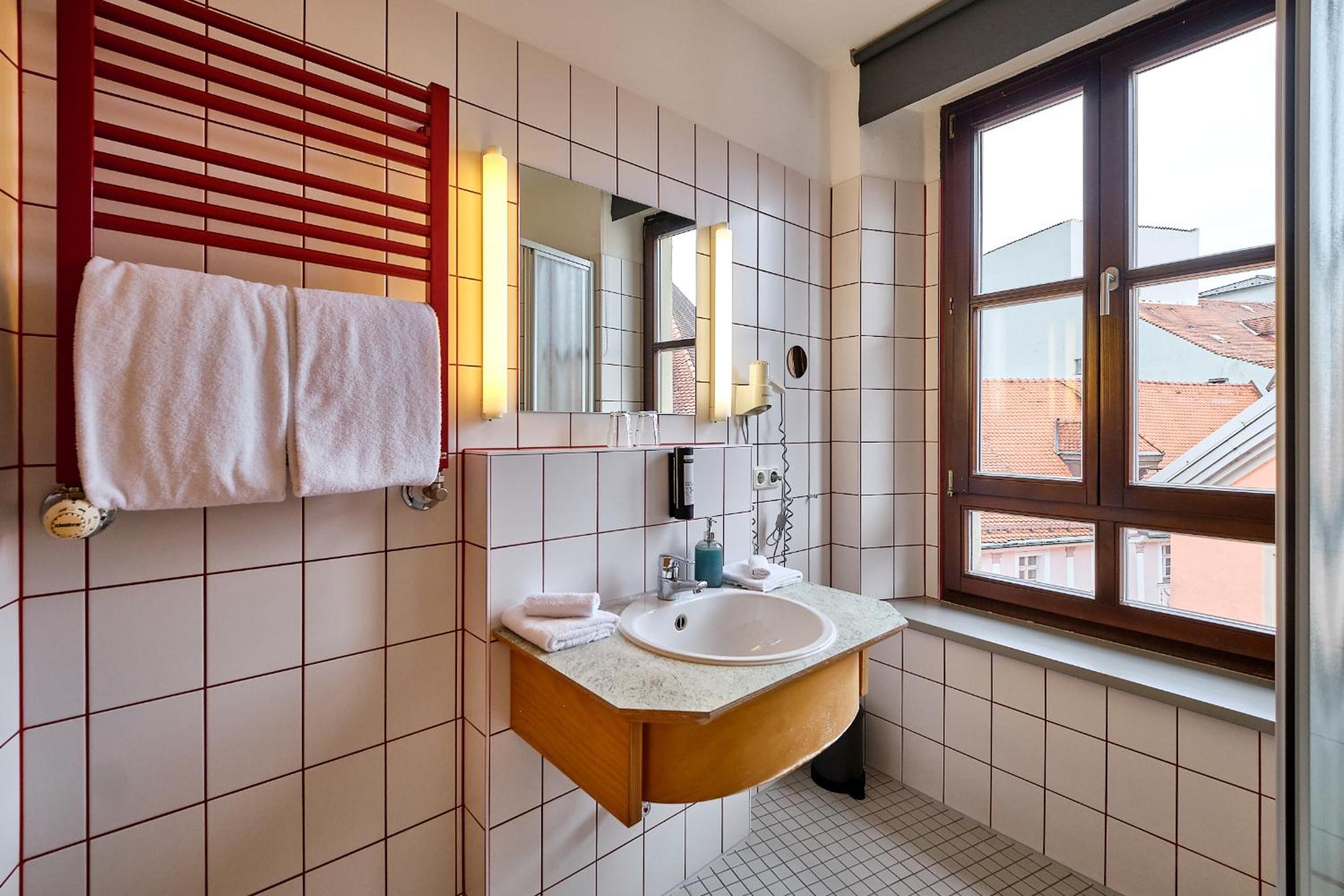 Double Room - Photo 14