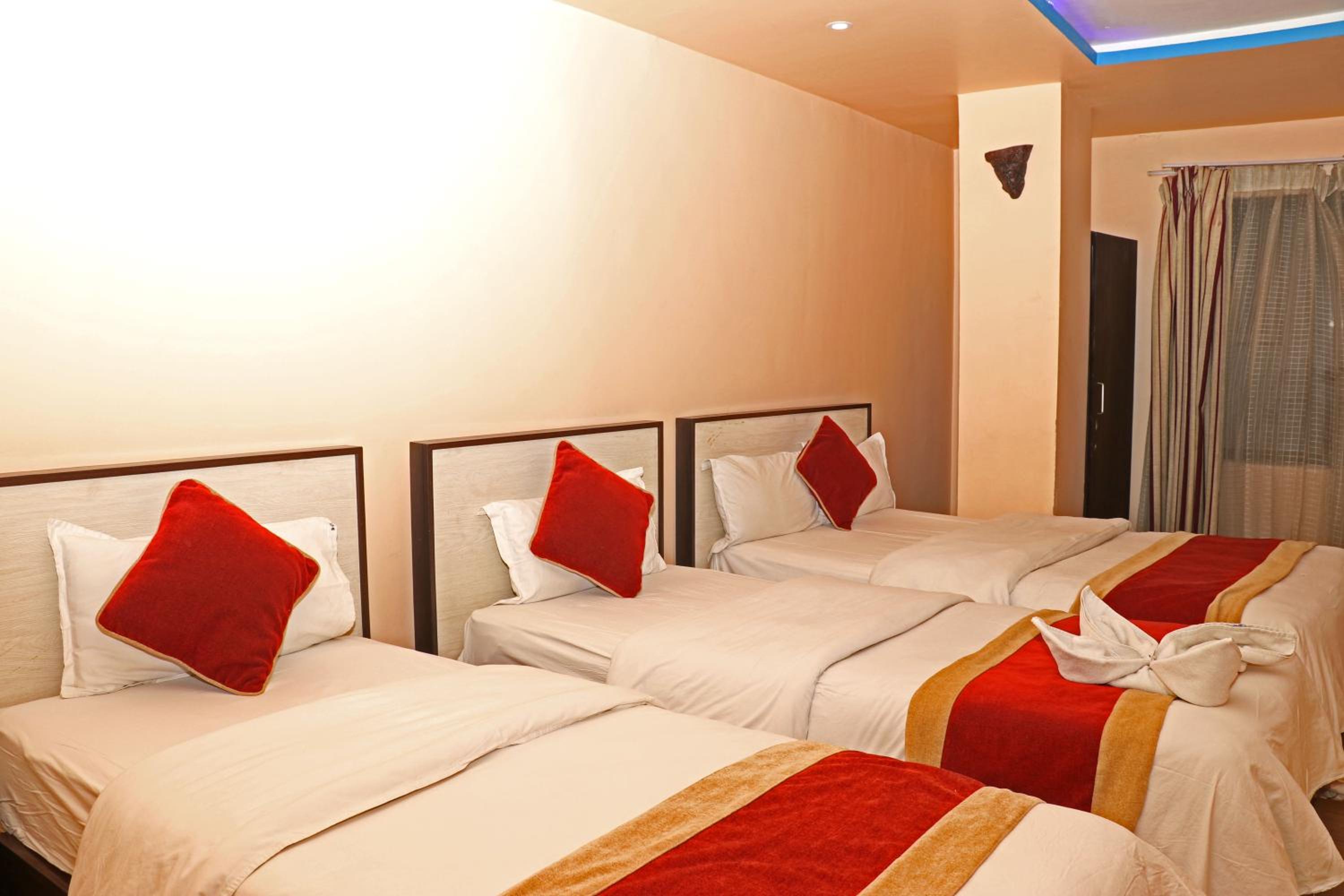 Deluxe Triple Room - Photo 1