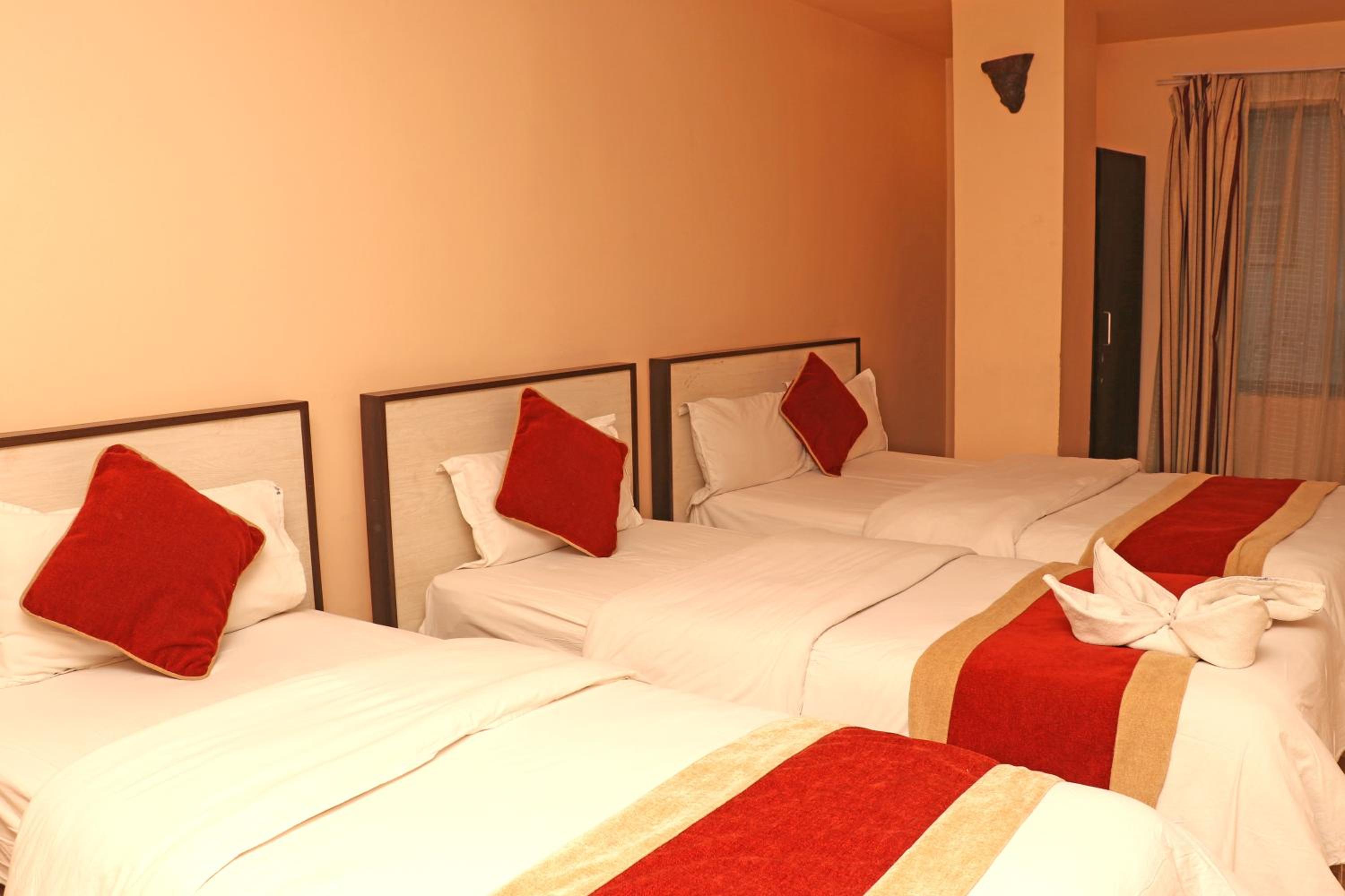 Deluxe Triple Room - Photo 5
