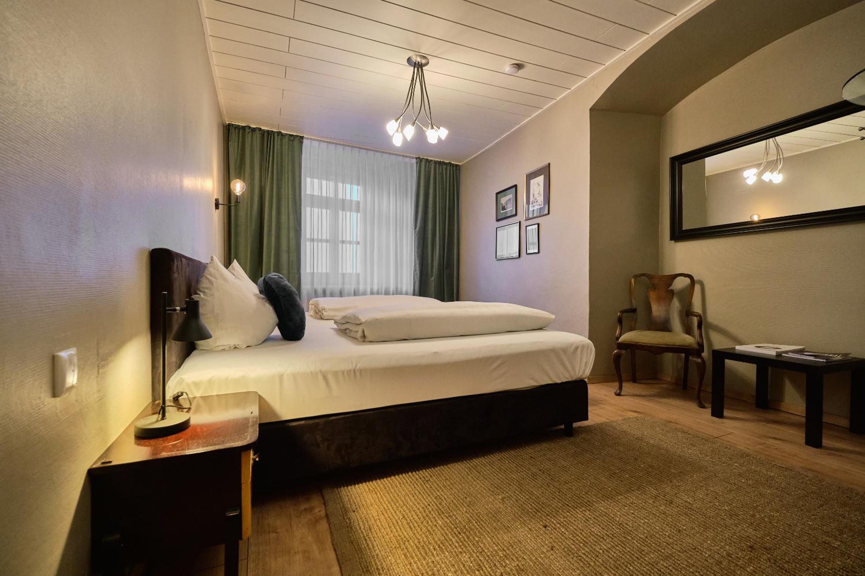 Deluxe Twin Room - Photo 2
