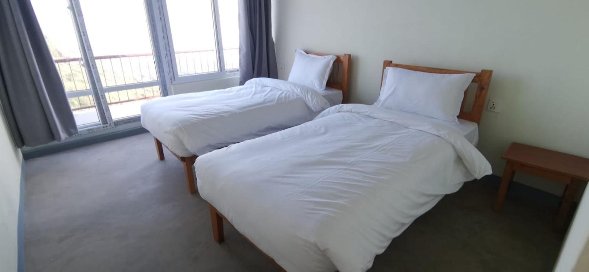 Double or Twin Room with Mountain View photo 2