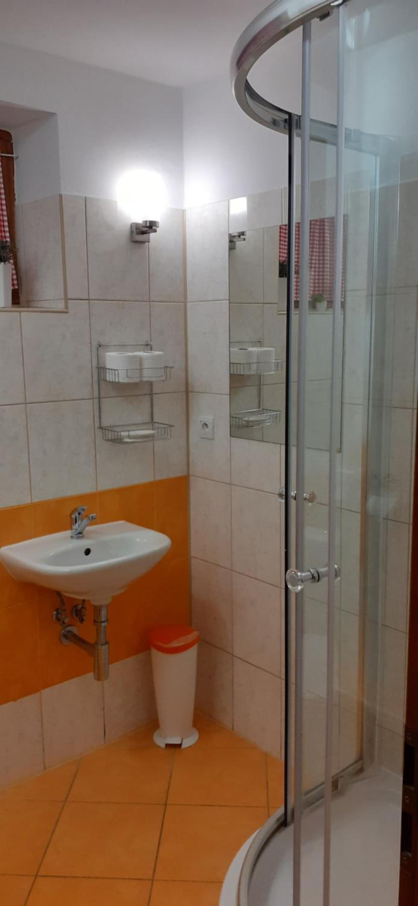 Double Room with Private Bathroom photo 2