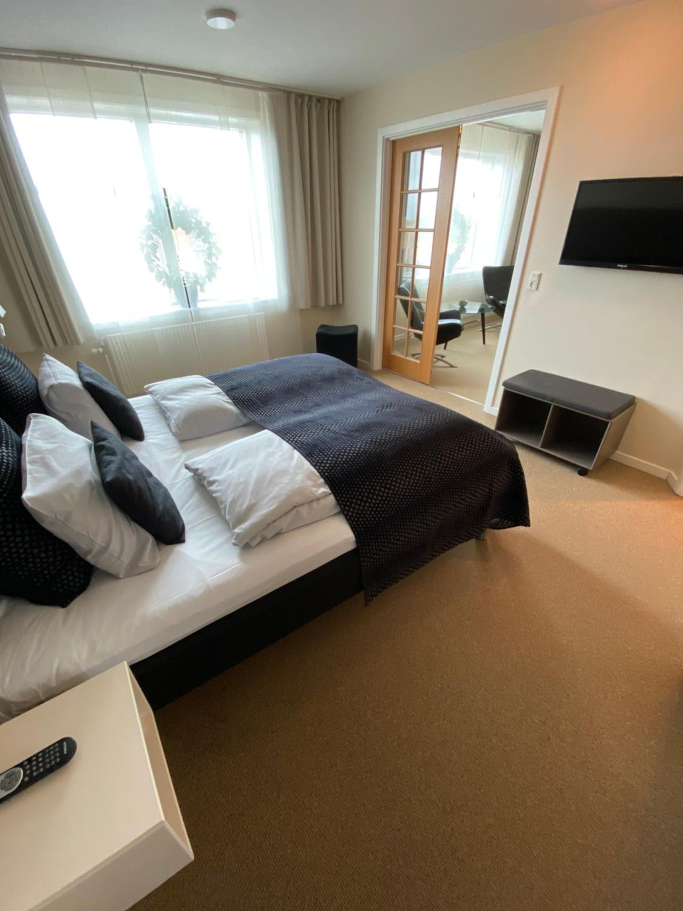 Suite - Photo 9