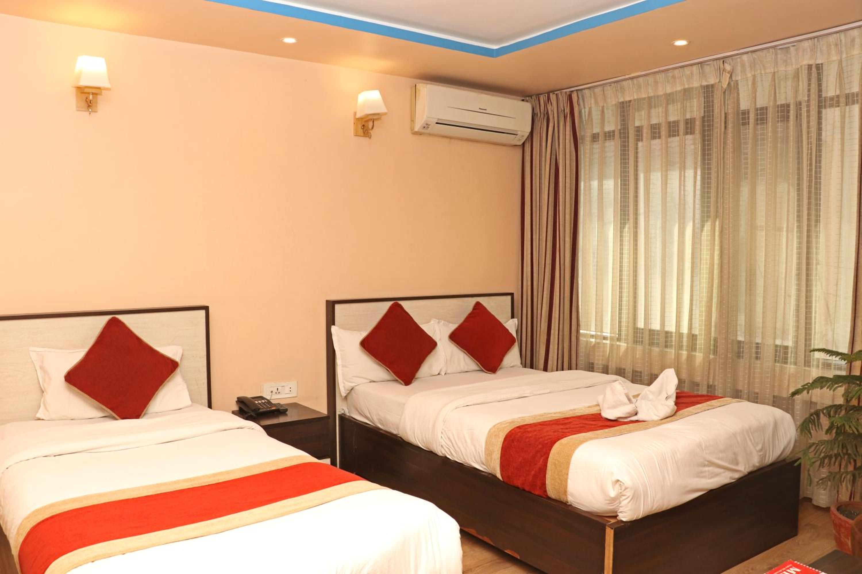 Deluxe Triple Room - Photo 25