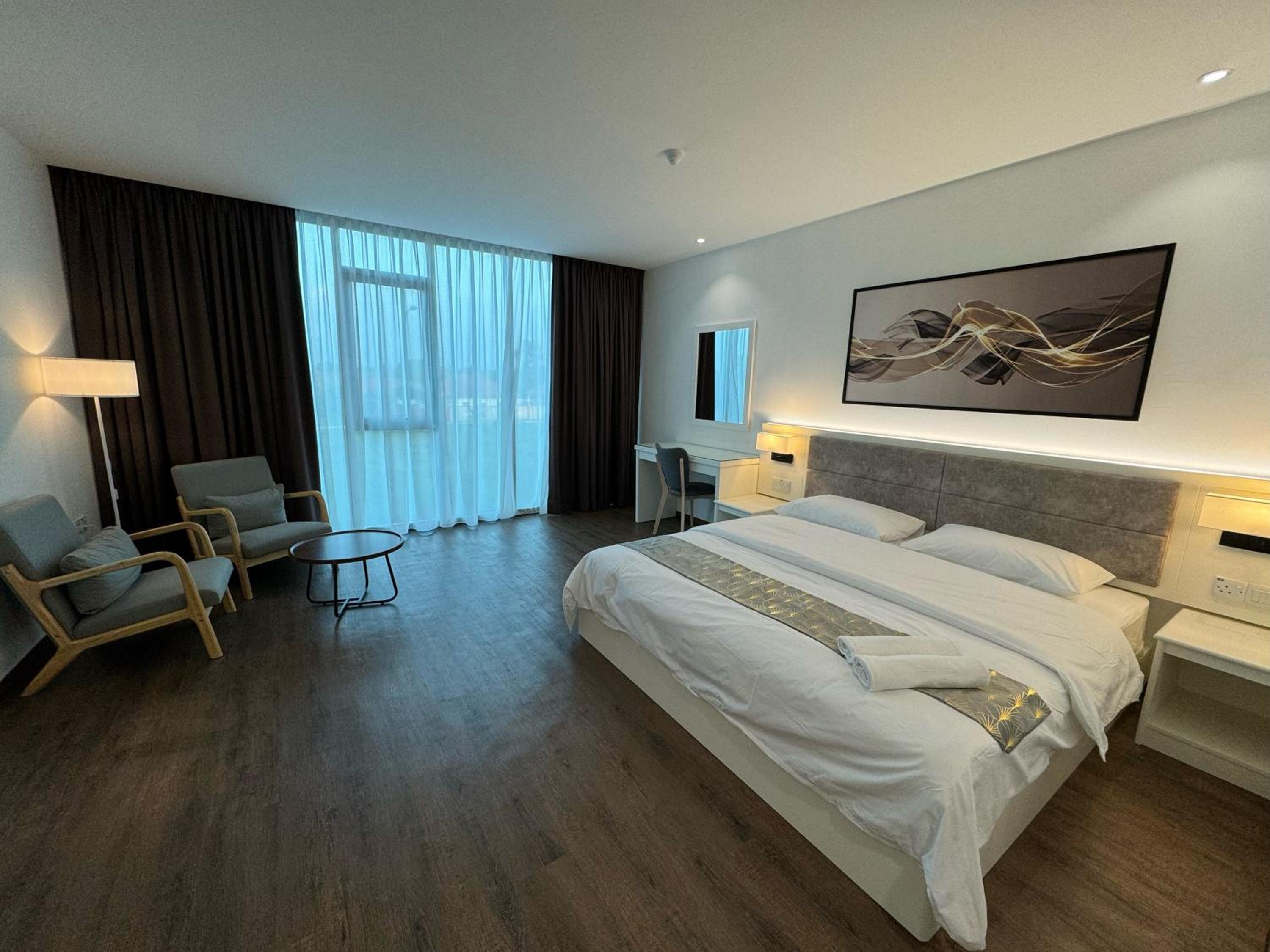 Superior King Suite