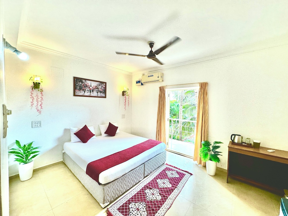 Superior Double Room, 1 King Bed, Air conditioning, Partial Ocean View photo 1