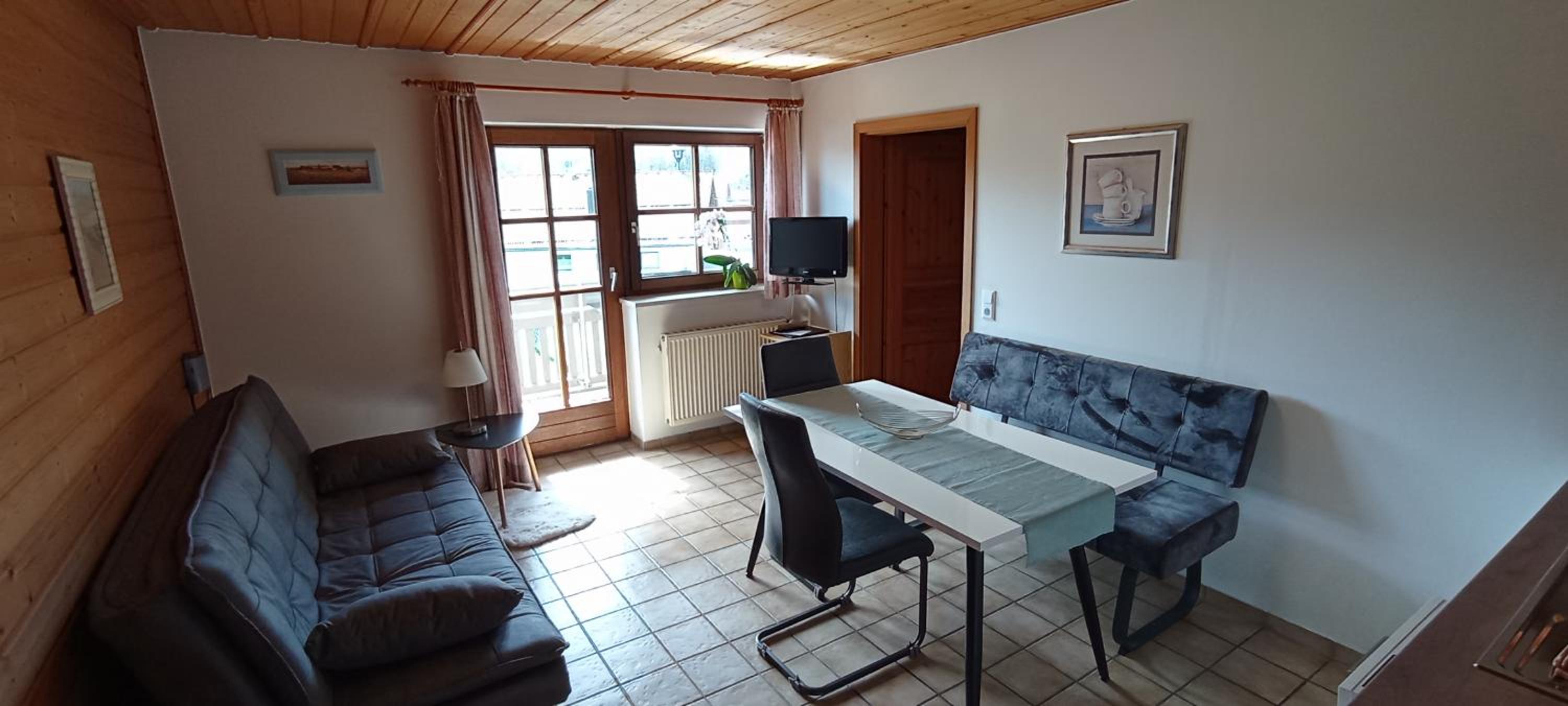 One-Bedroom Apartment photo 2
