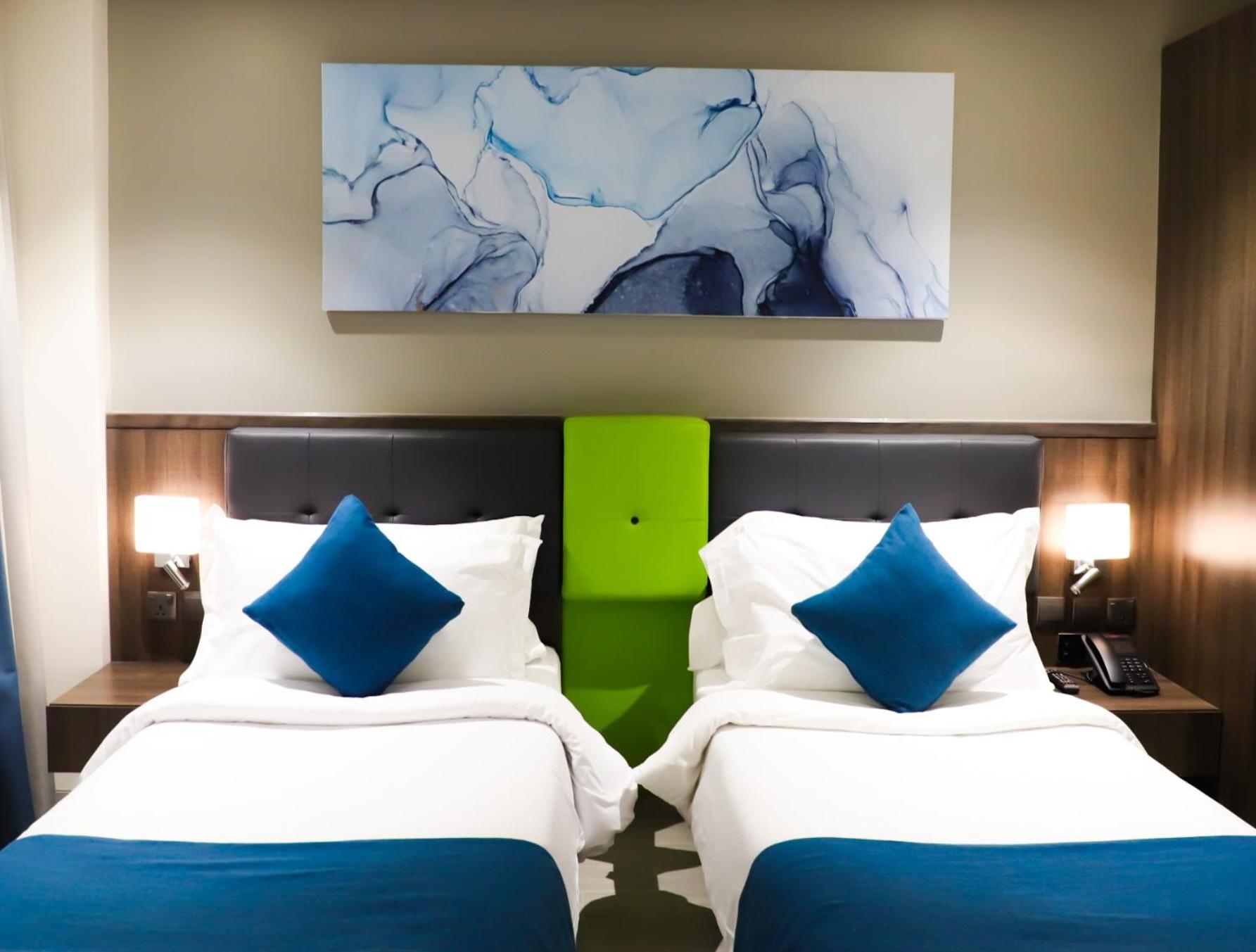 Deluxe Twin Room - Photo 5