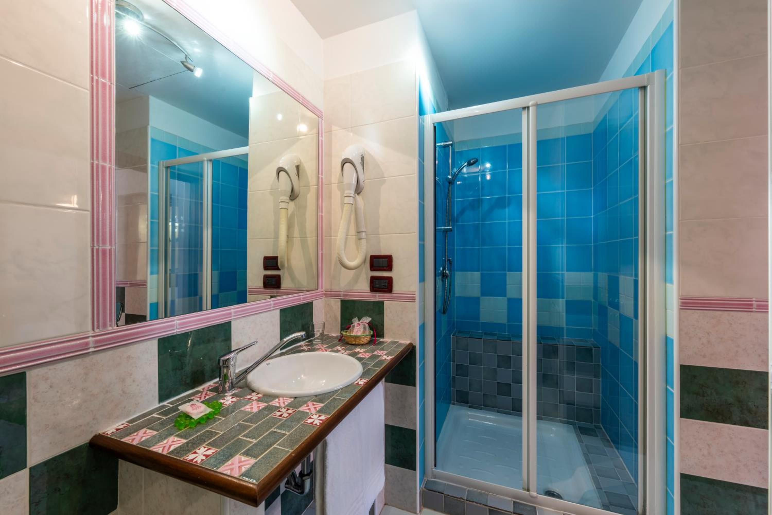 Two-Bedroom Apartment - Photo 4