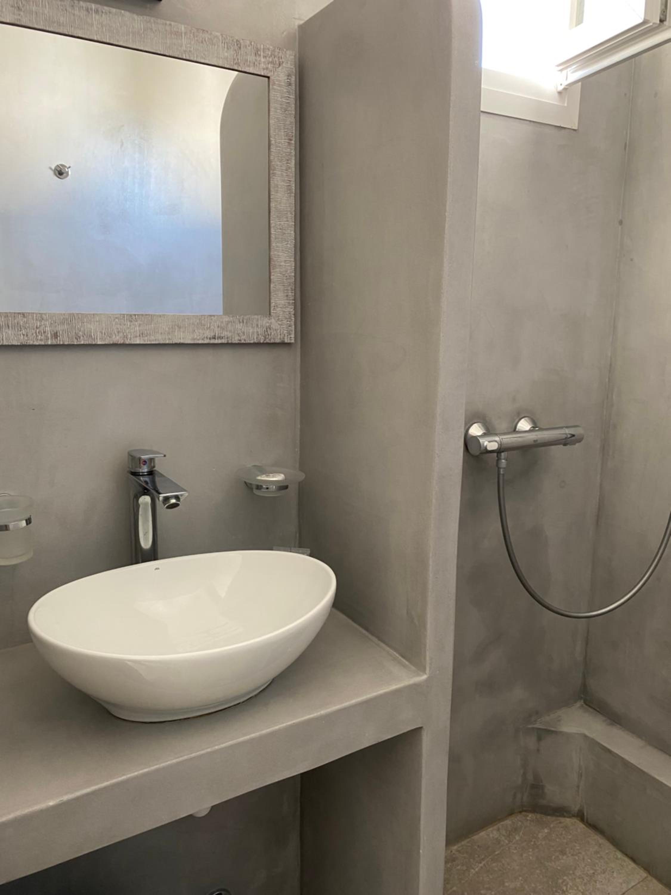 Double Room with Side Sea View - Photo 9