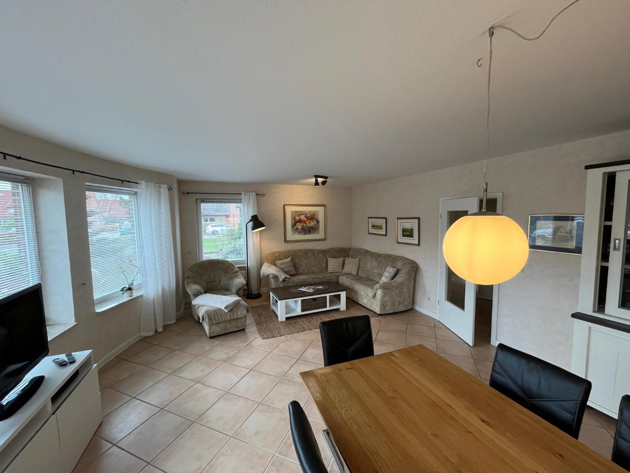 Apartment photo 2