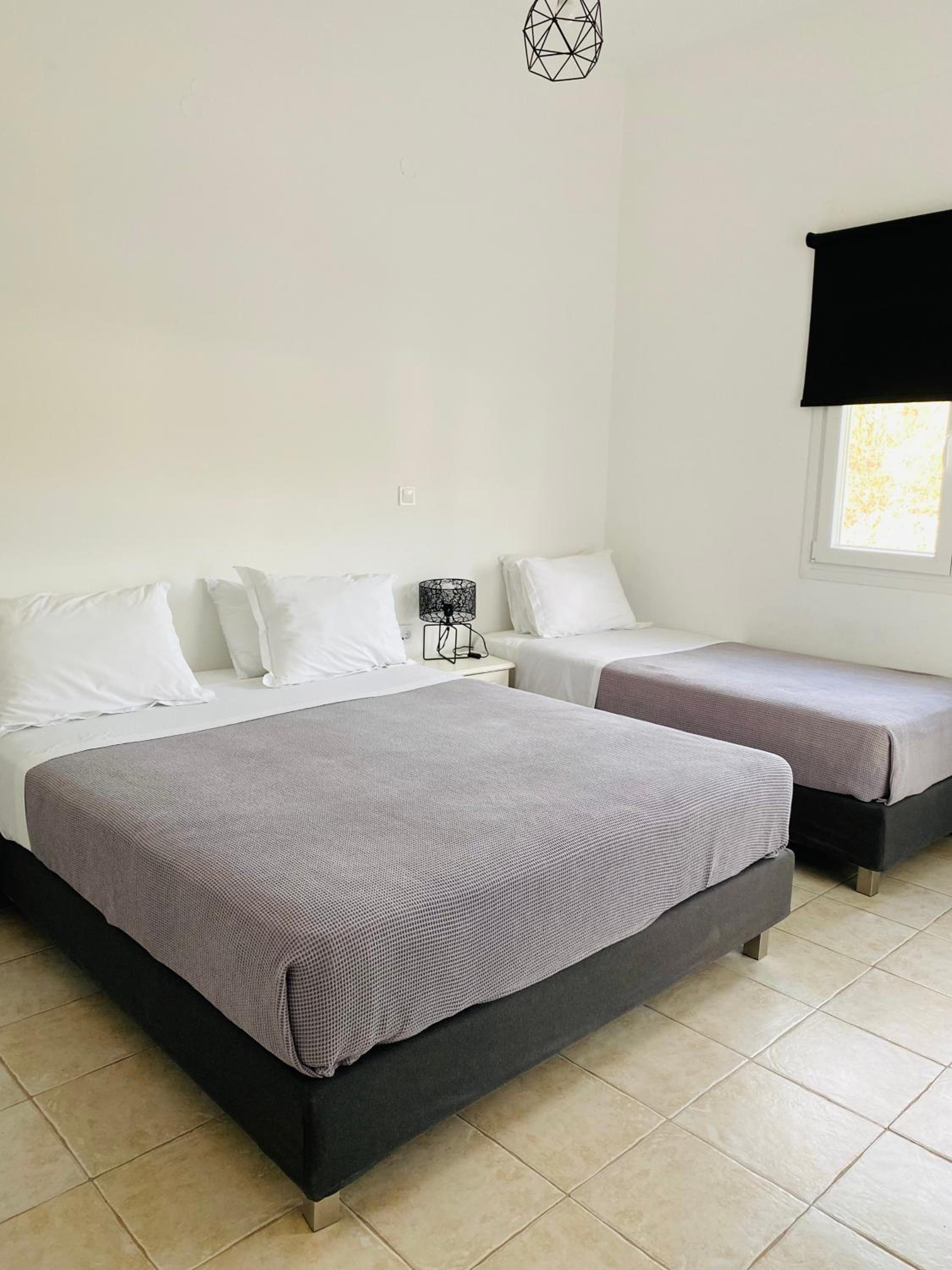 Standard Triple Room photo 2