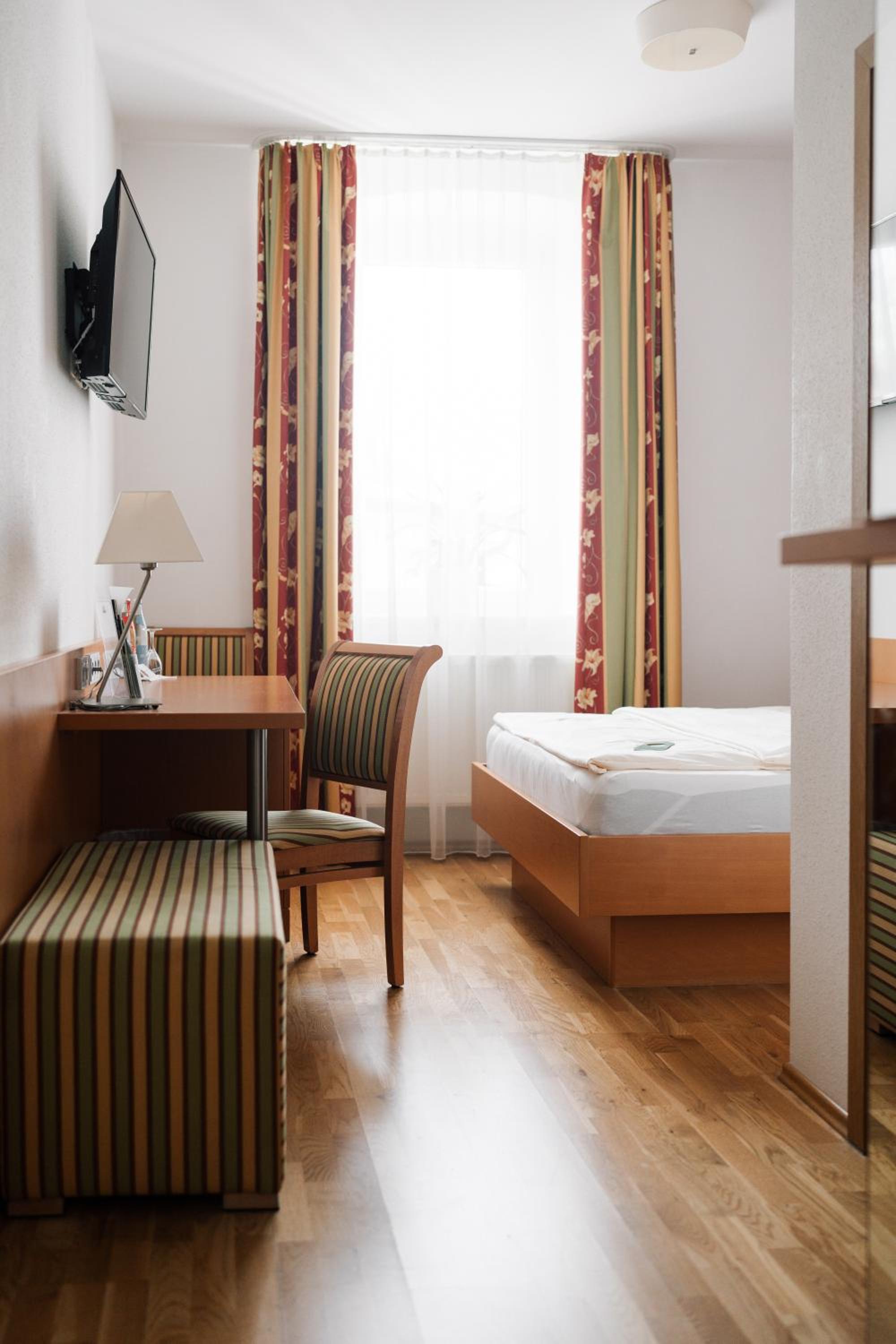 Superior Double Room - Photo 2