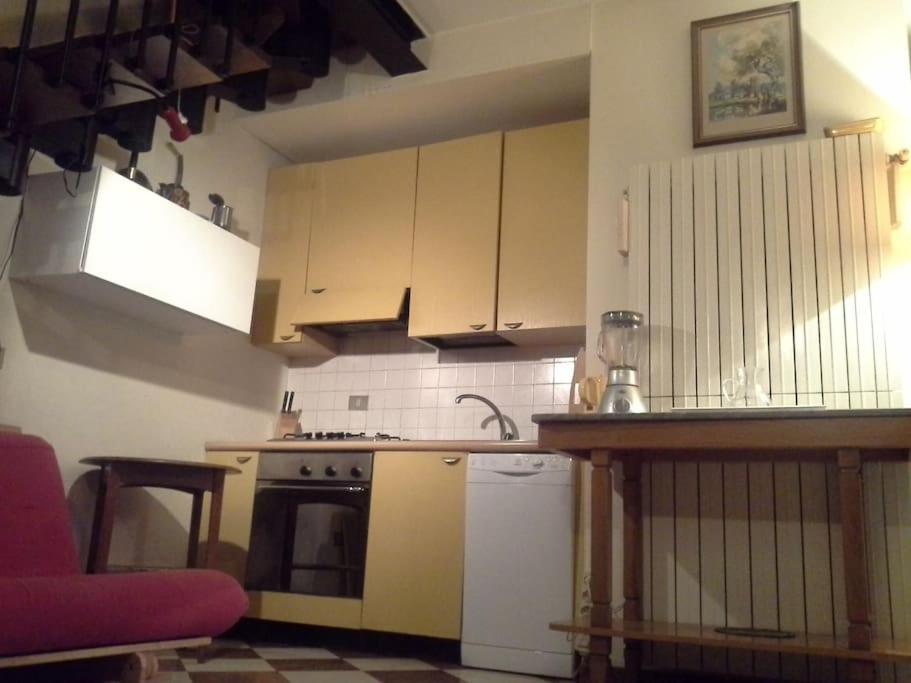 One-Bedroom Apartment photo 3