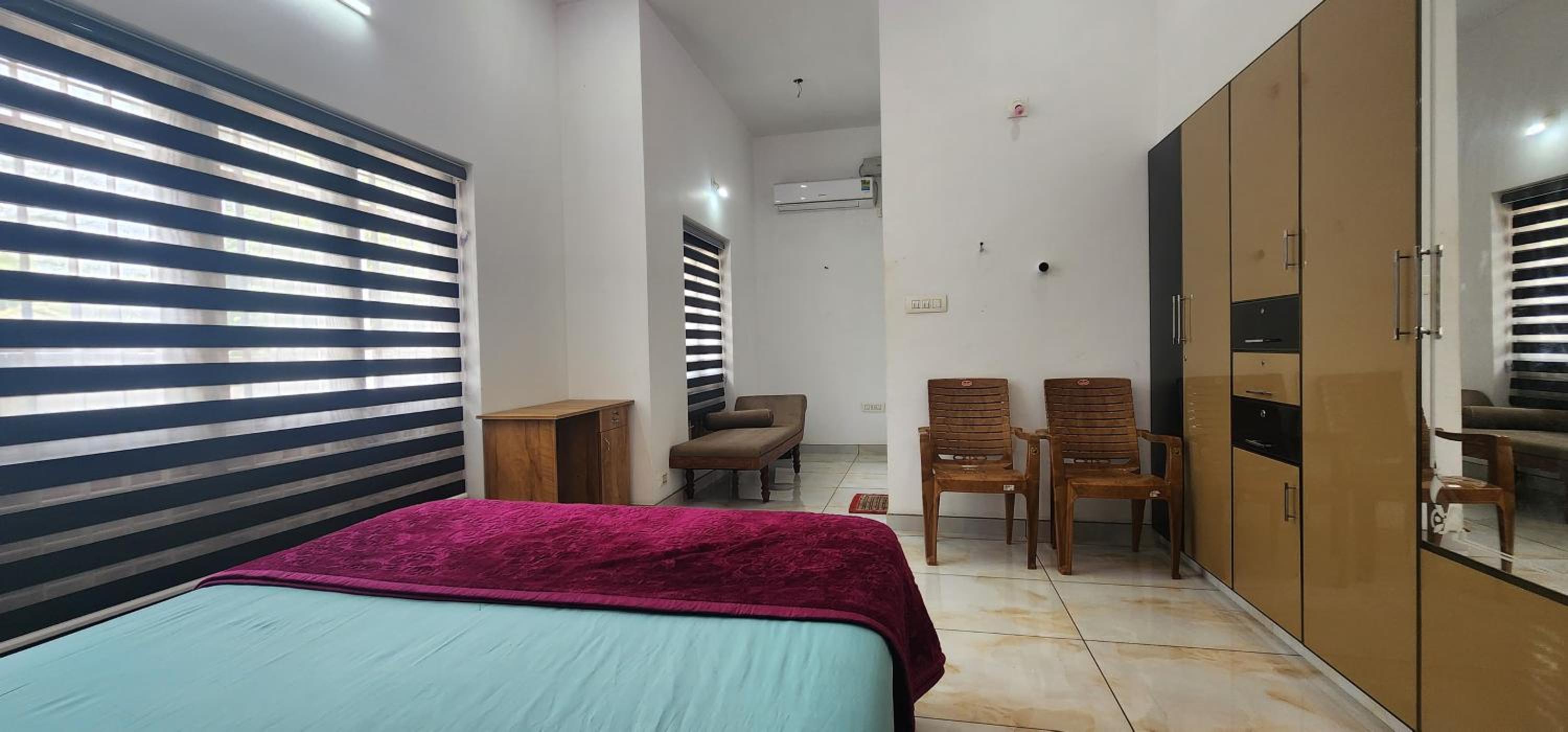 Deluxe Double Room (2 Adults + 1 Child) photo 1
